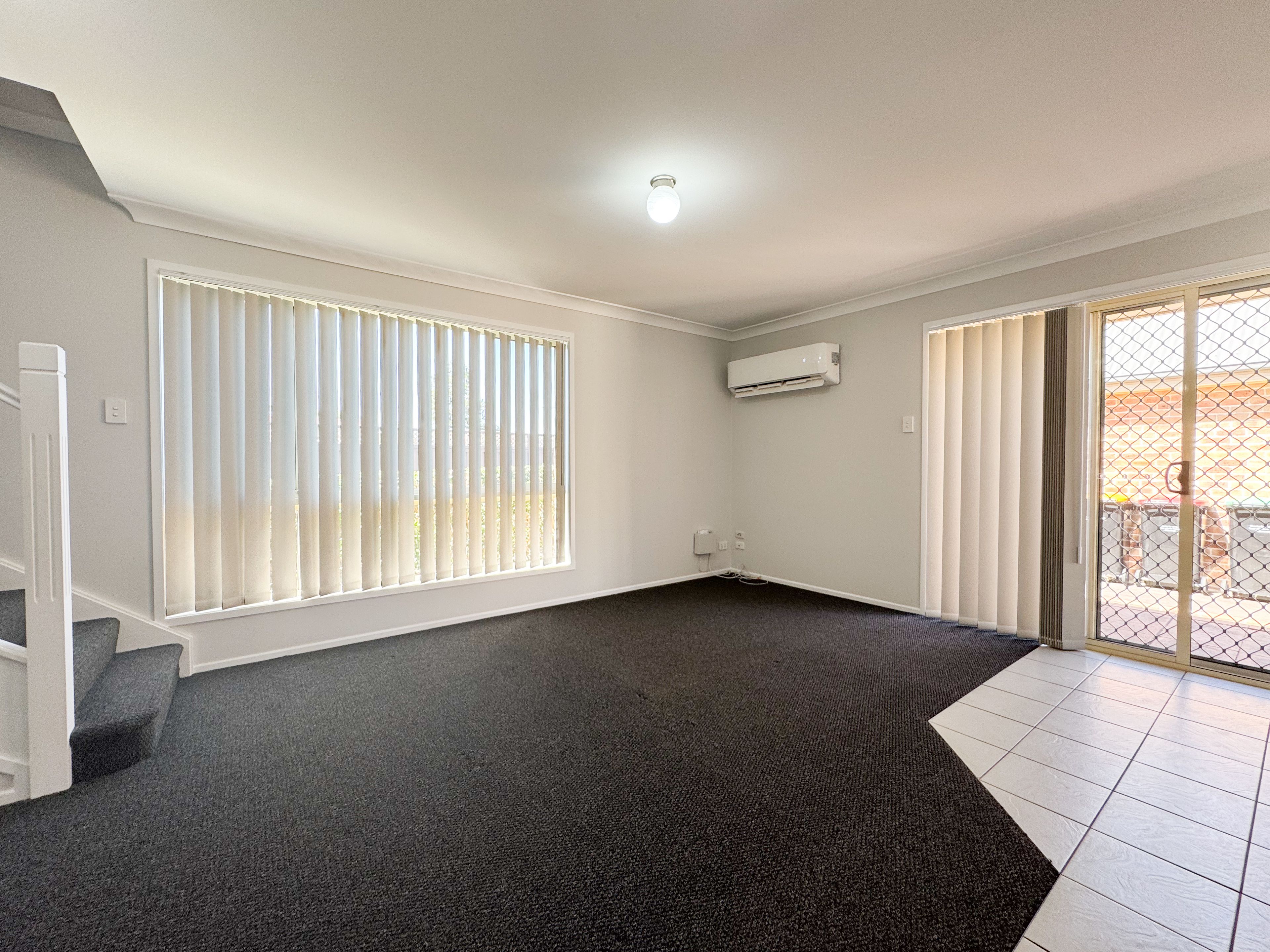 2/61 College Street, Cambridge Park, NSW 2747