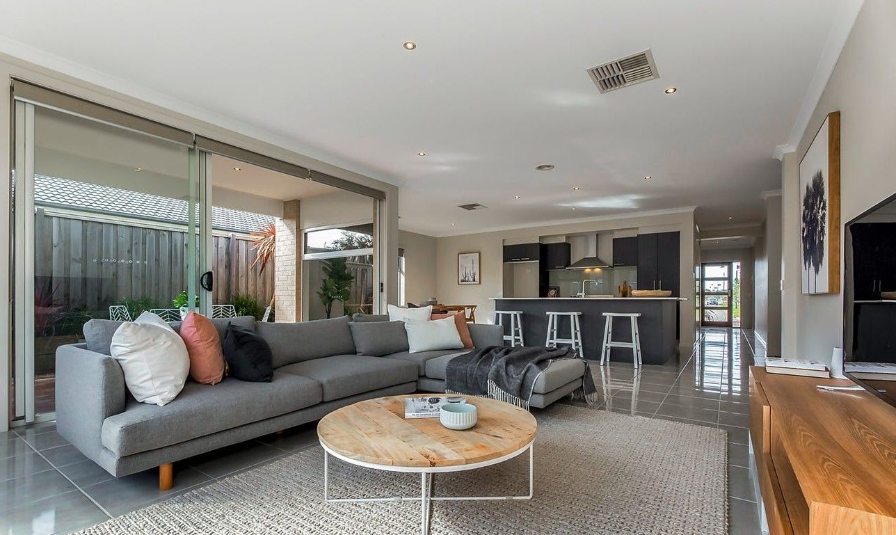 11 Shoaling Drive — photo 11 of 15