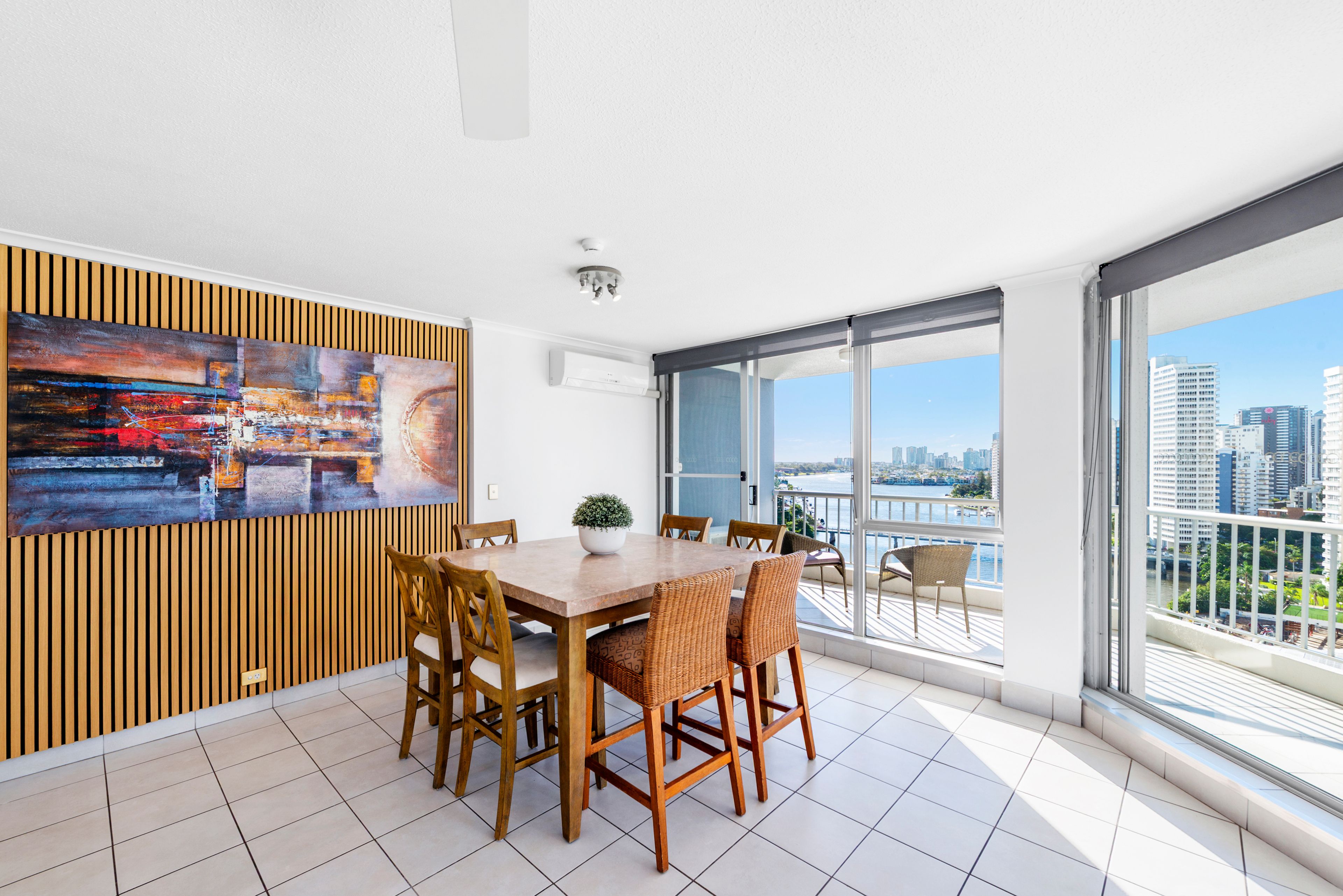 70/63 Cavill Avenue — photo 7 of 30