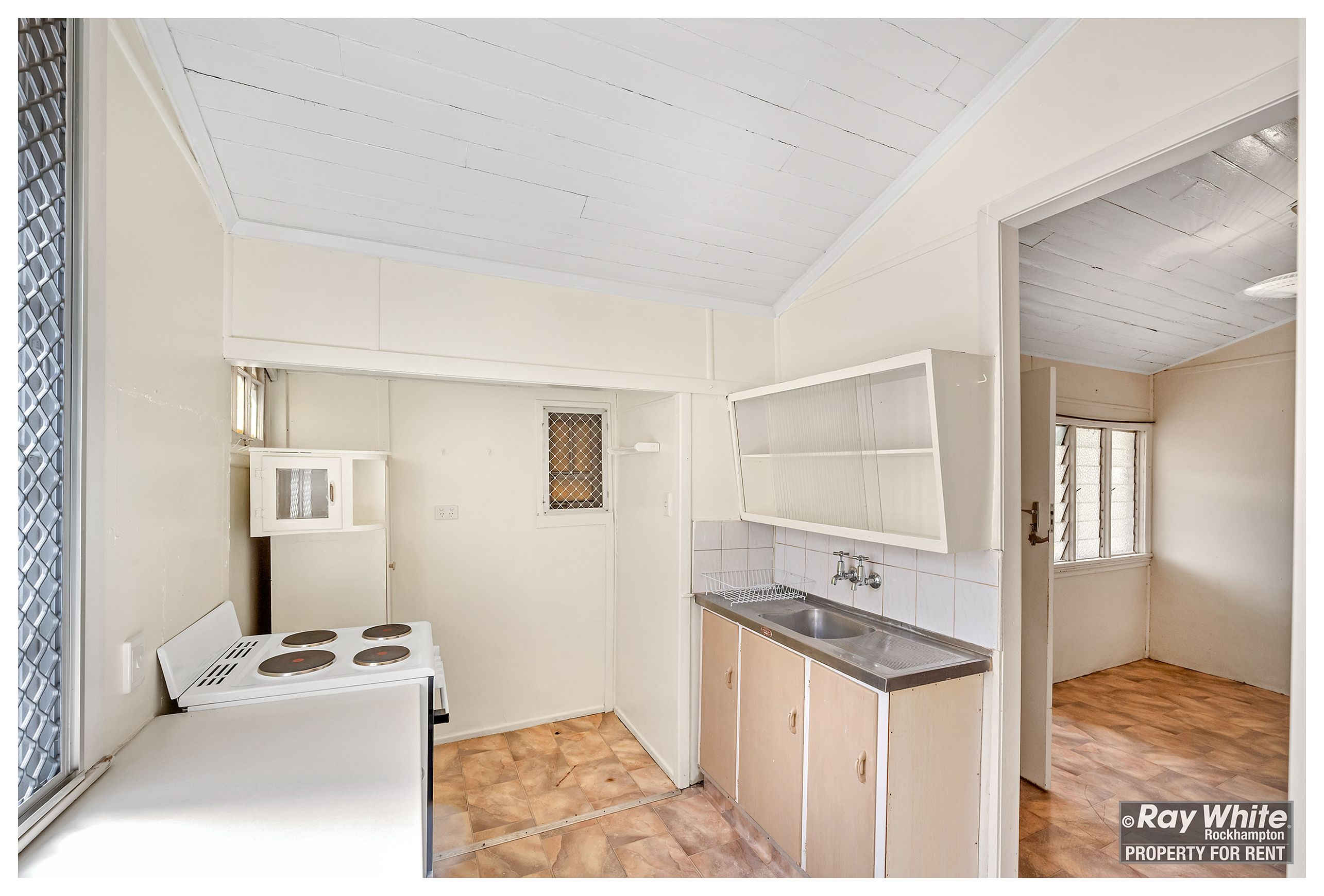 137 Kent Street — photo 3 of 27