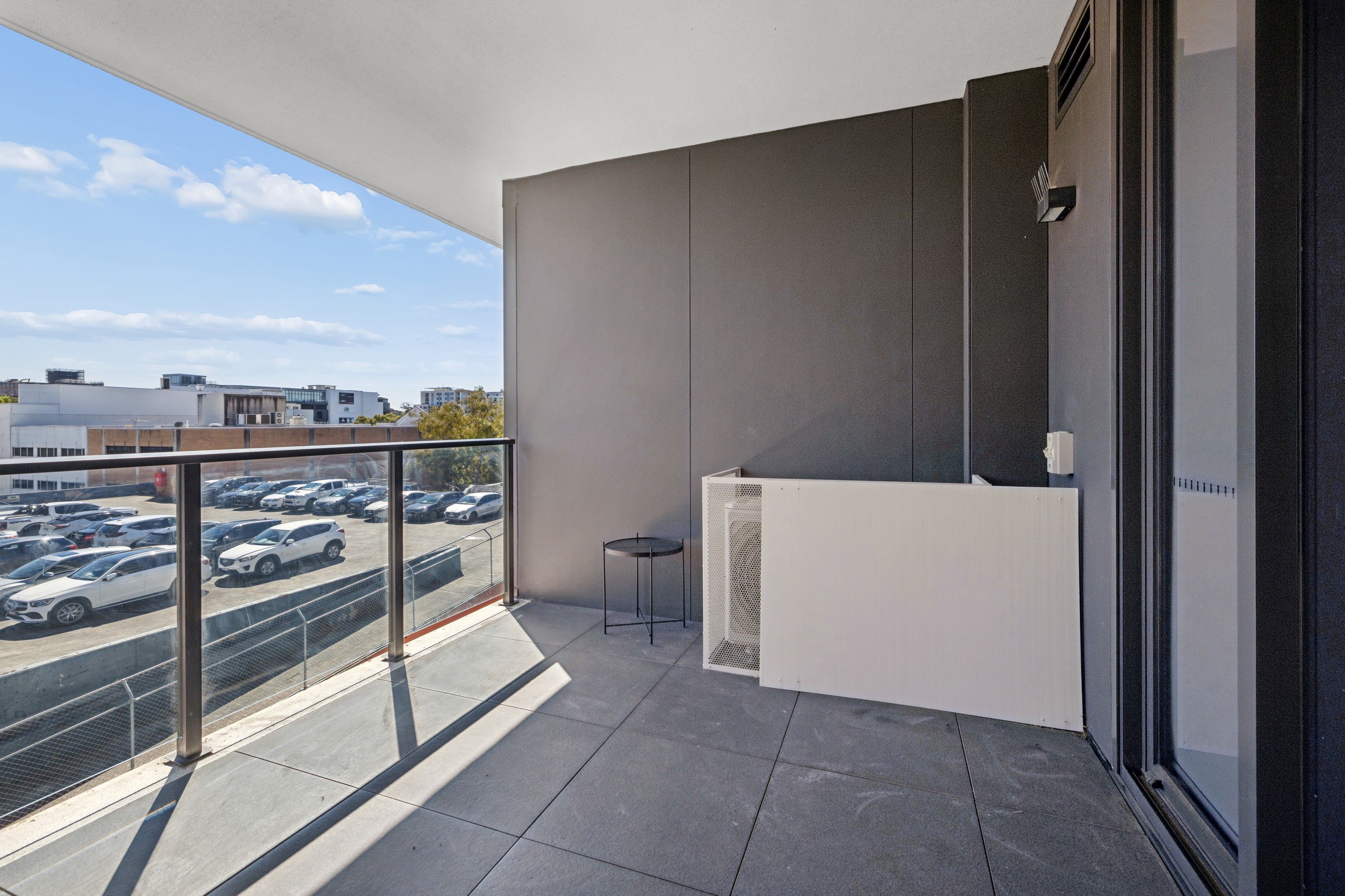 407/25 Meredith Street — photo 8 of 13
