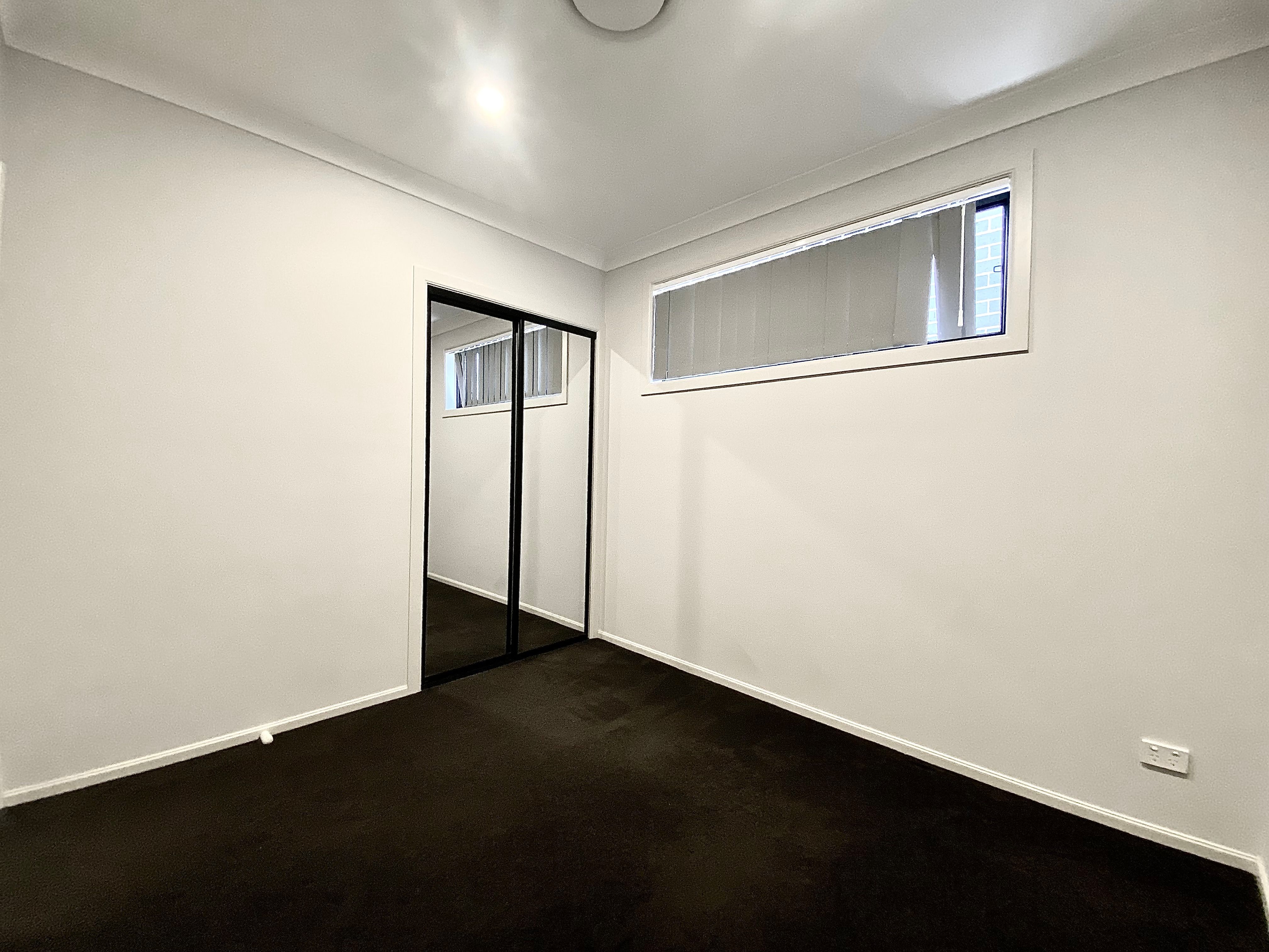 5 Armidale Circuit, Gregory Hills, NSW 2557