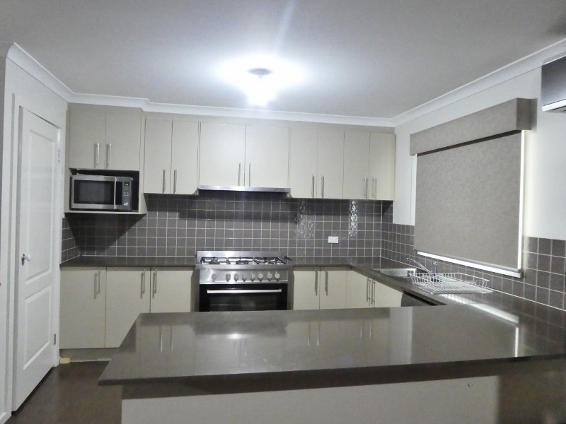 41 Statesman Circuit, Cranbourne East, VIC 3977