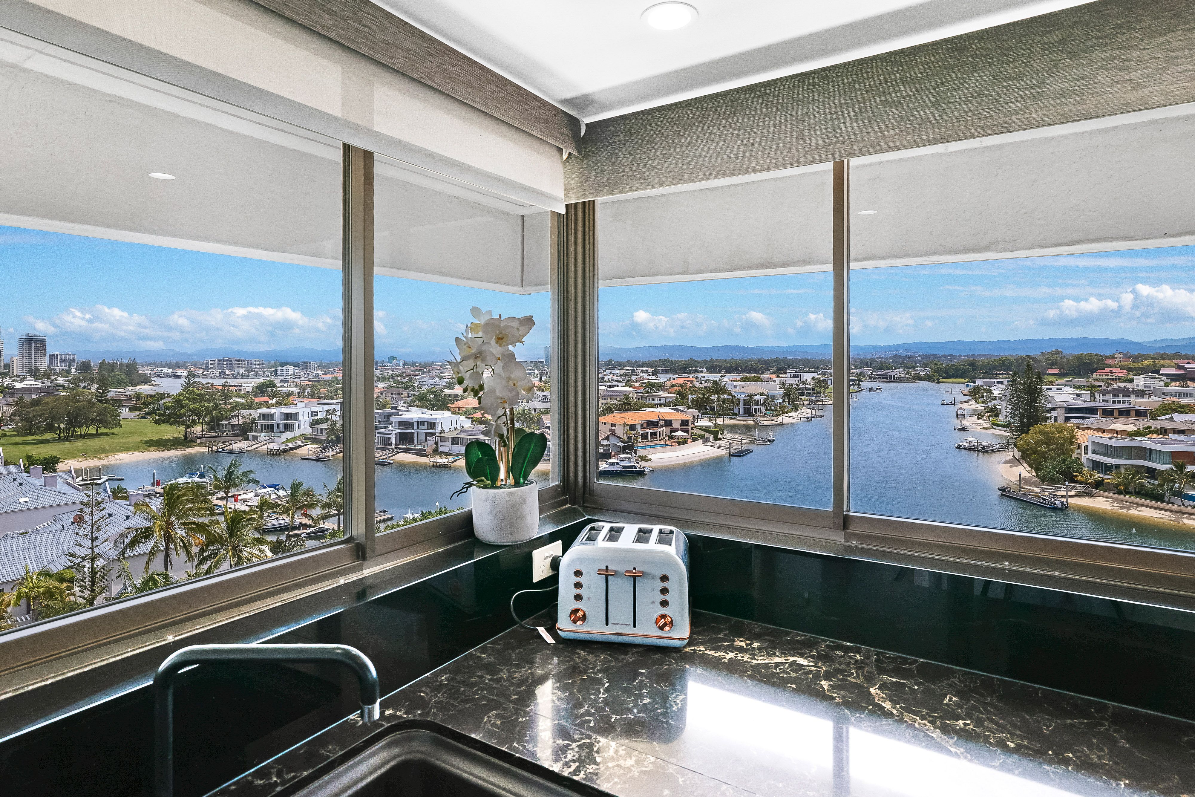 35/18 Commodore Drive, SURFERS PARADISE, QLD 4217
