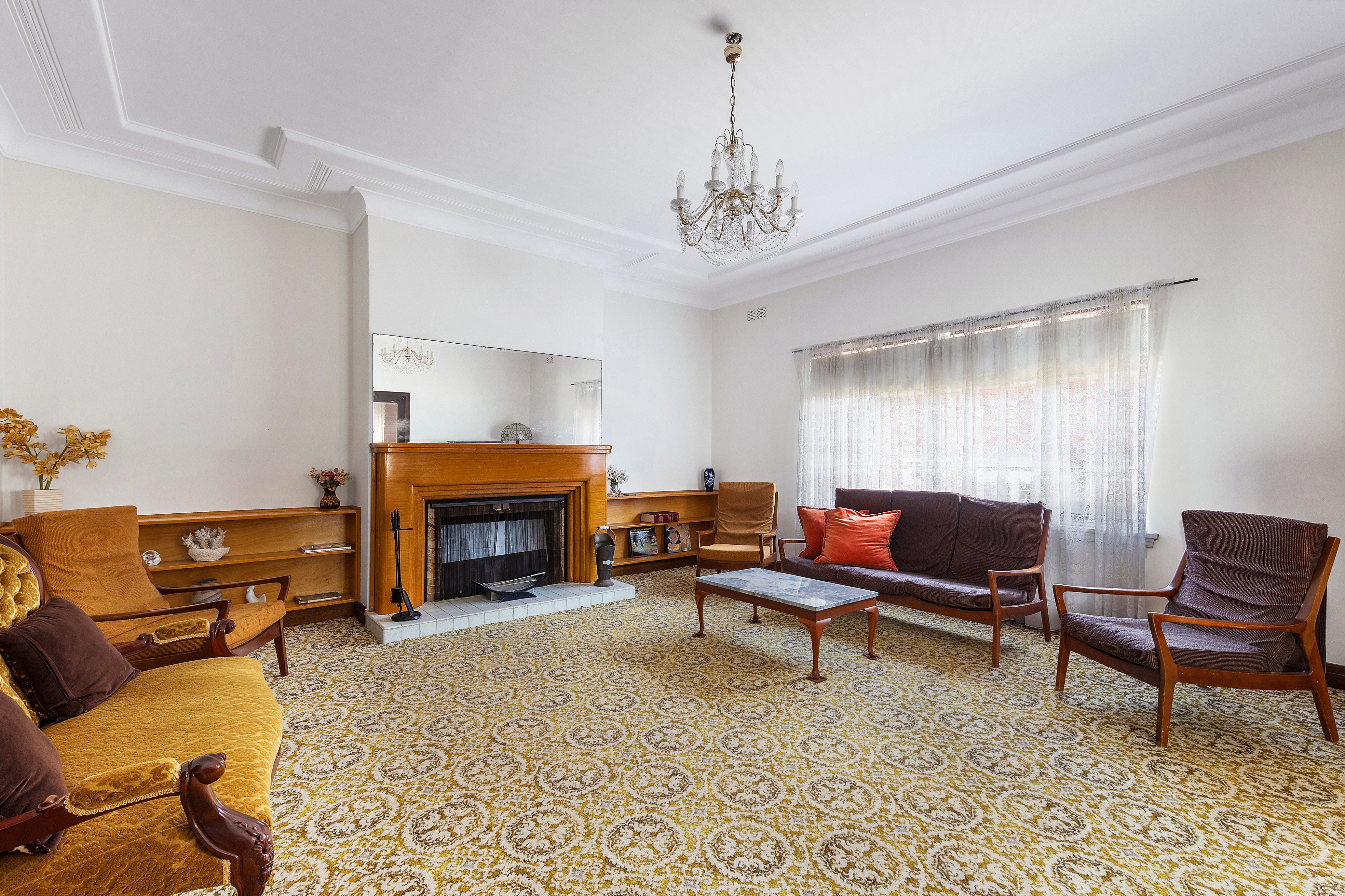 16 Bushlands Avenue — photo 3 of 9