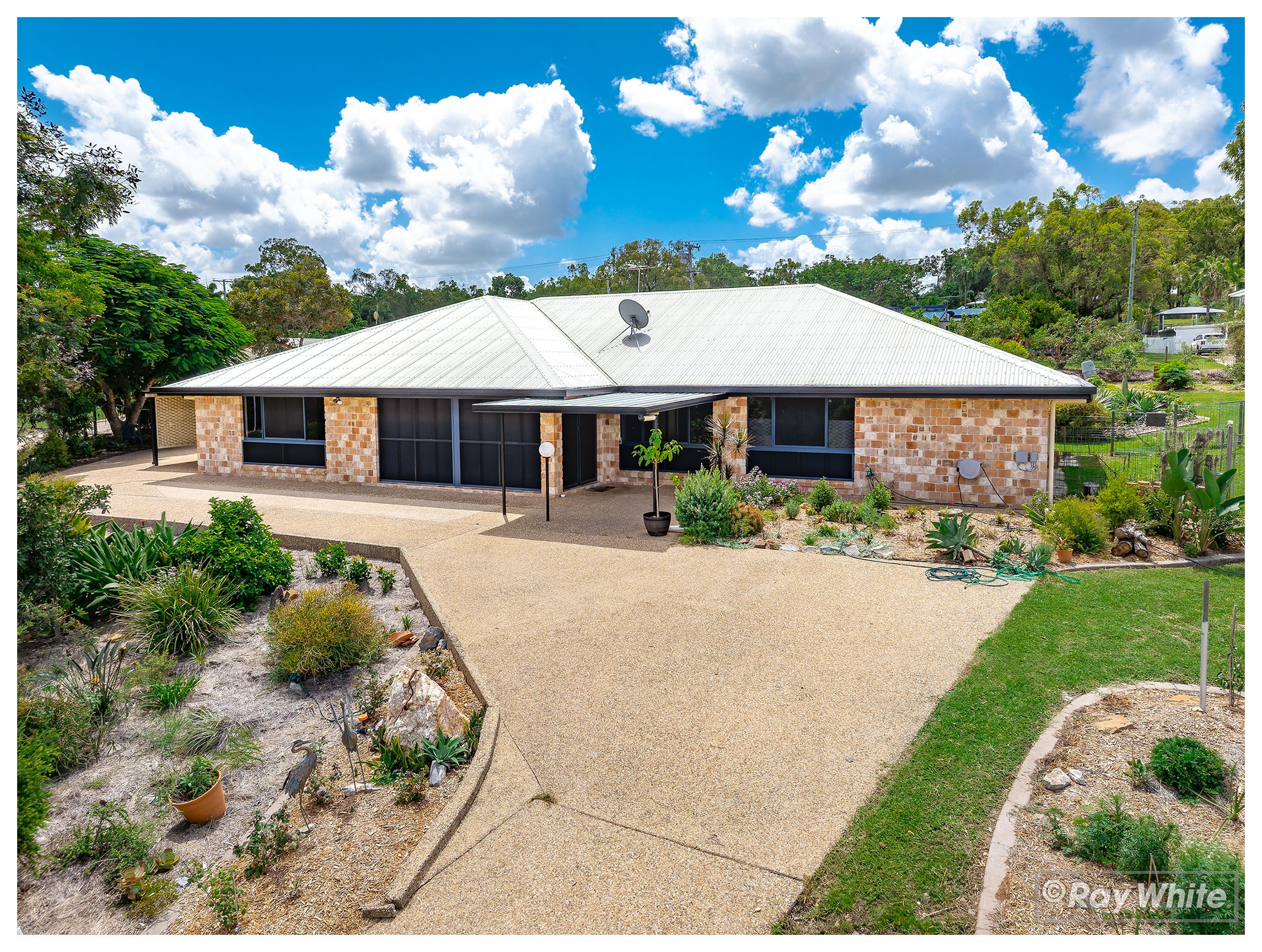 10-12 Goldfinch Drive, Parkhurst QLD 4702