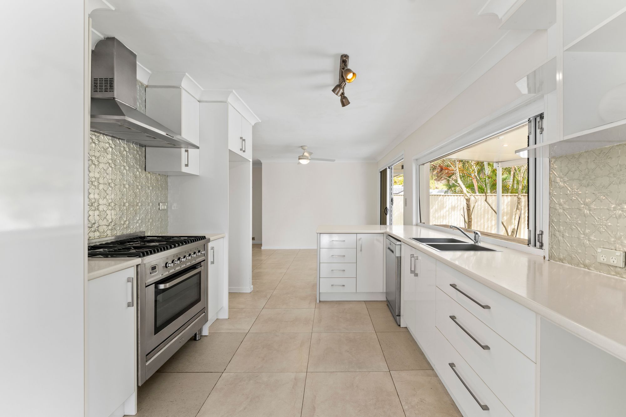 3 Clutha Court — photo 4 of 21