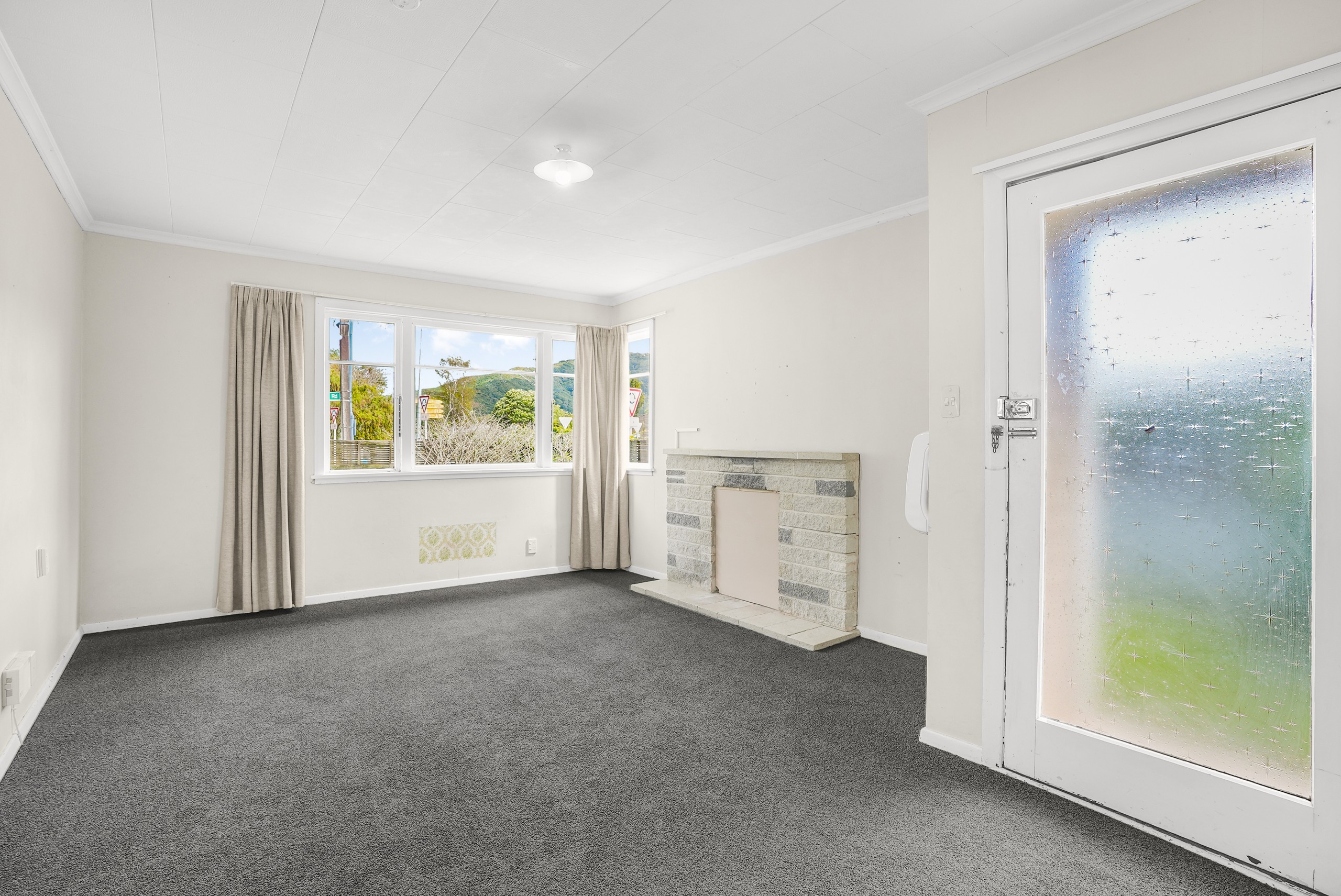 1 Hine Road, Wainuiomata, Lower Hutt City