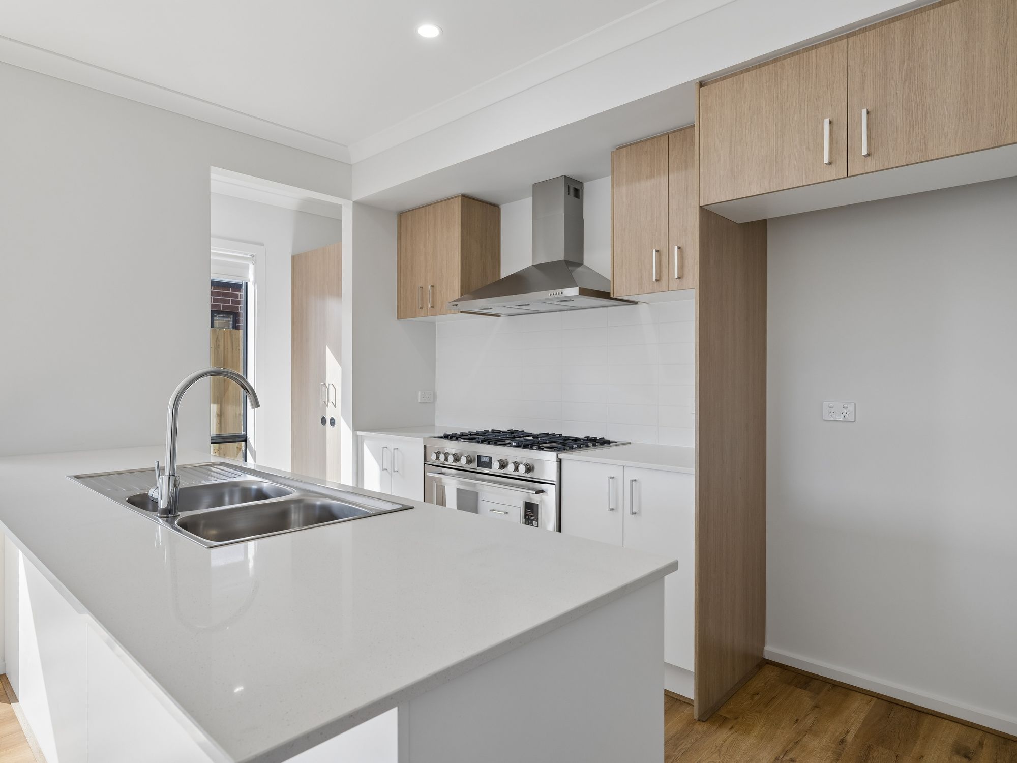 2 Avocet Road — photo 3 of 15