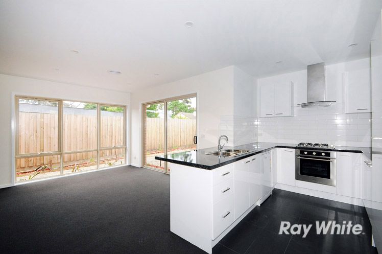 2/9 Windoo Street, Frankston North, VIC 3200