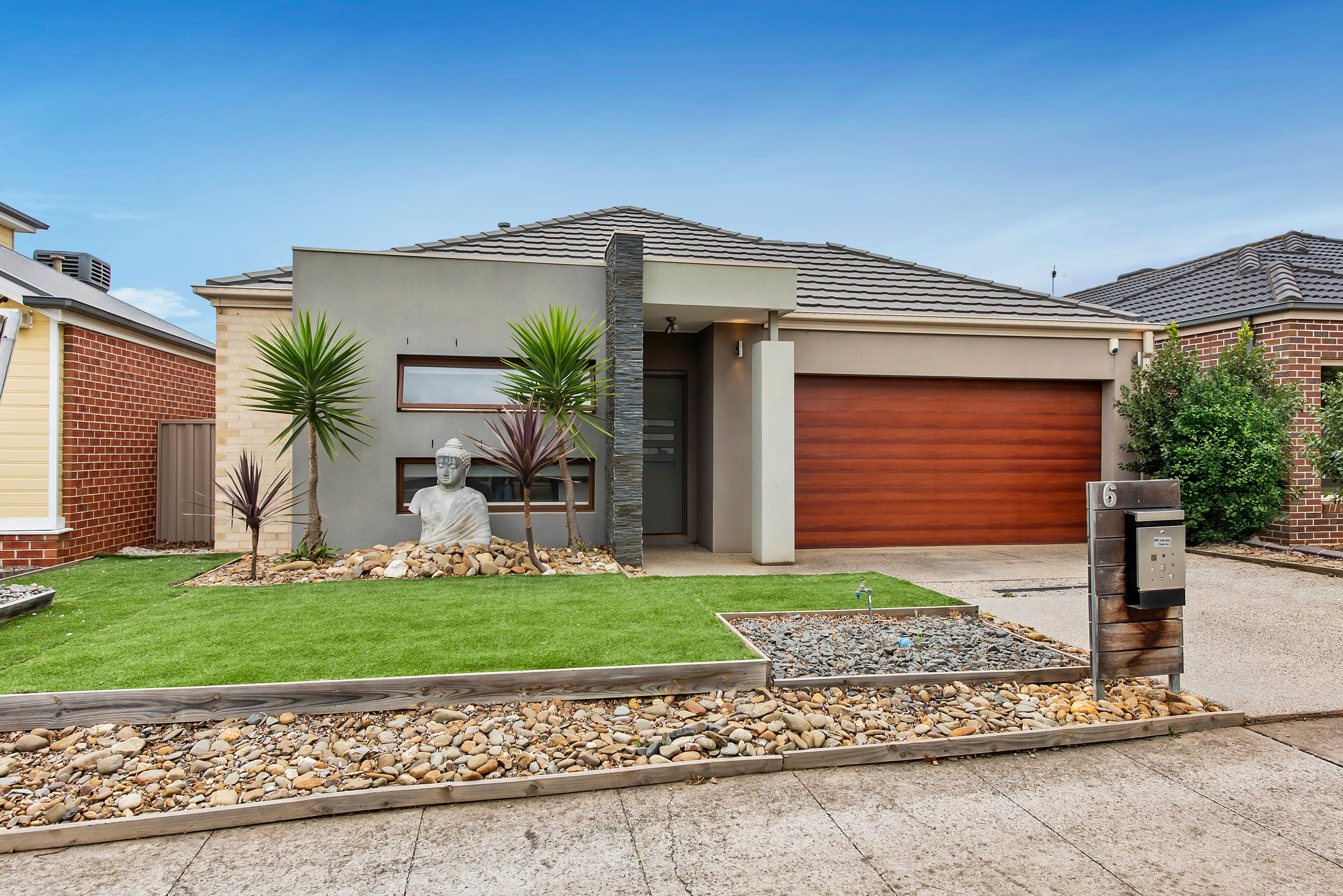 6 Cobaw Circuit, Caroline Springs VIC 3023