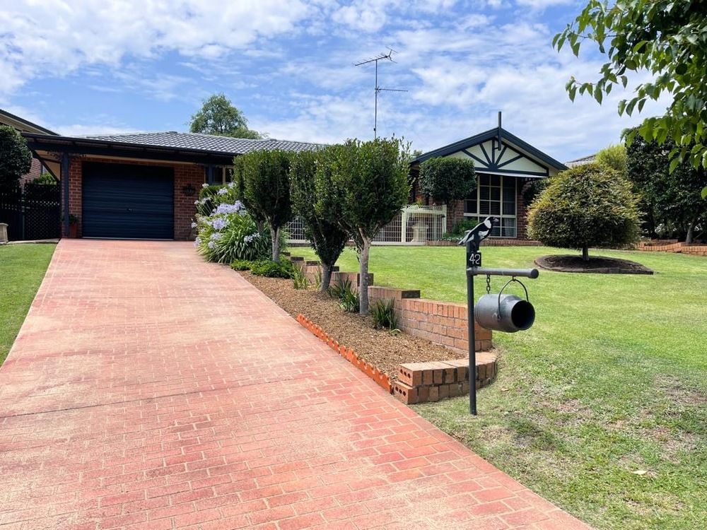 42 Valley View Drive, Narellan, NSW 2567