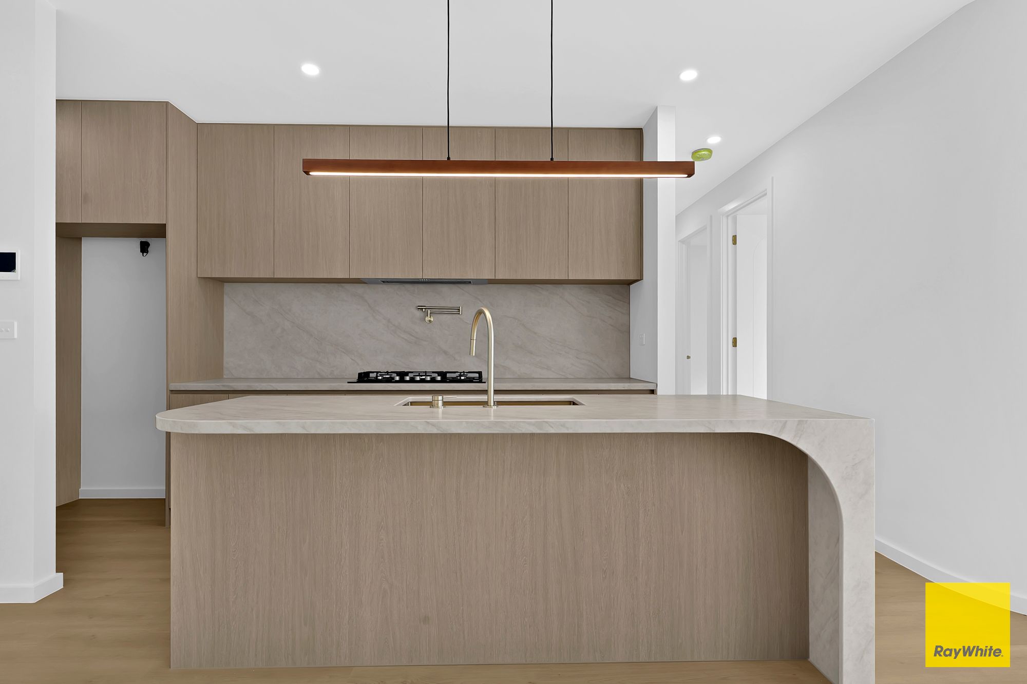 21 Stork Street — photo 5 of 11