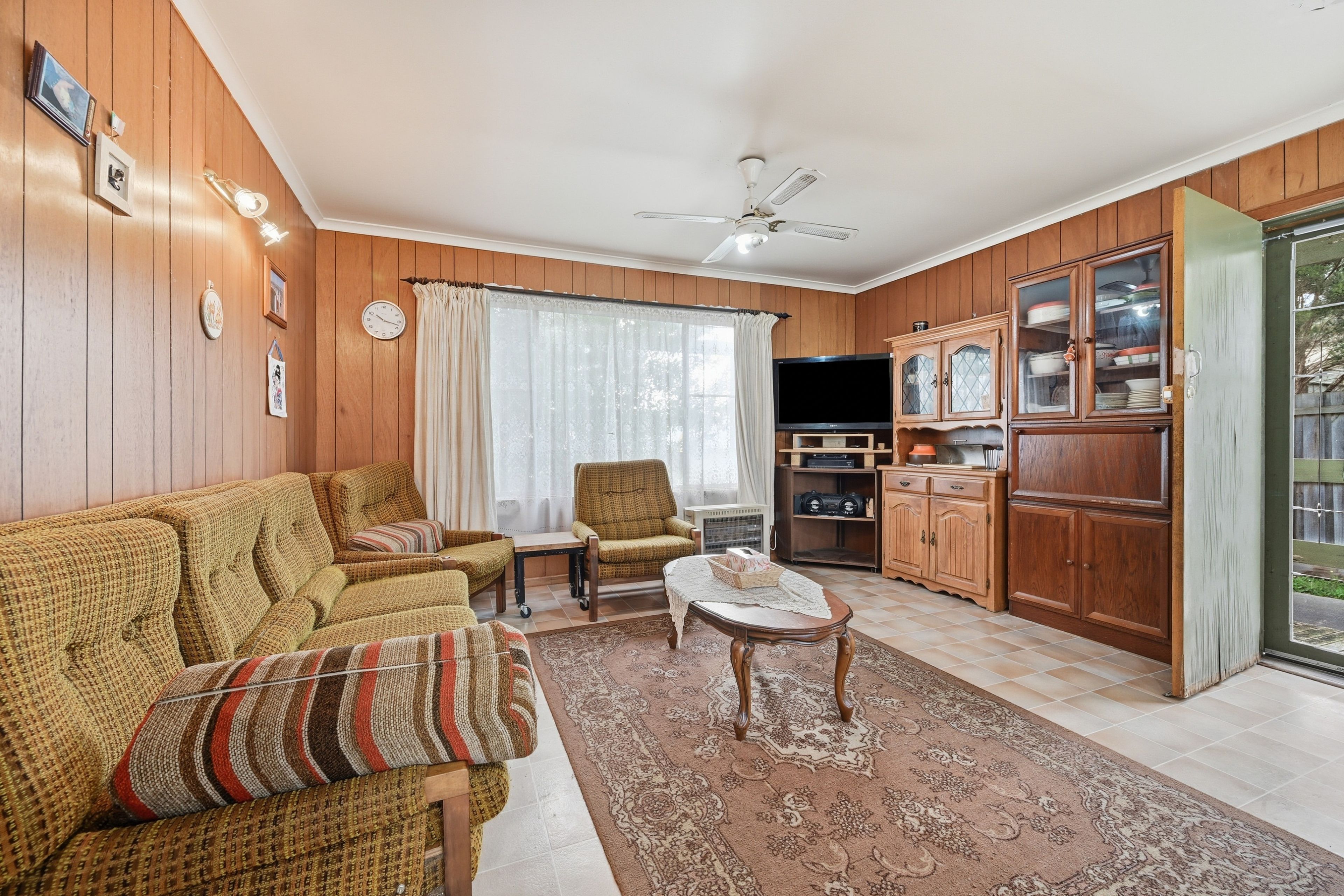 28 Wilson Avenue — photo 3 of 12