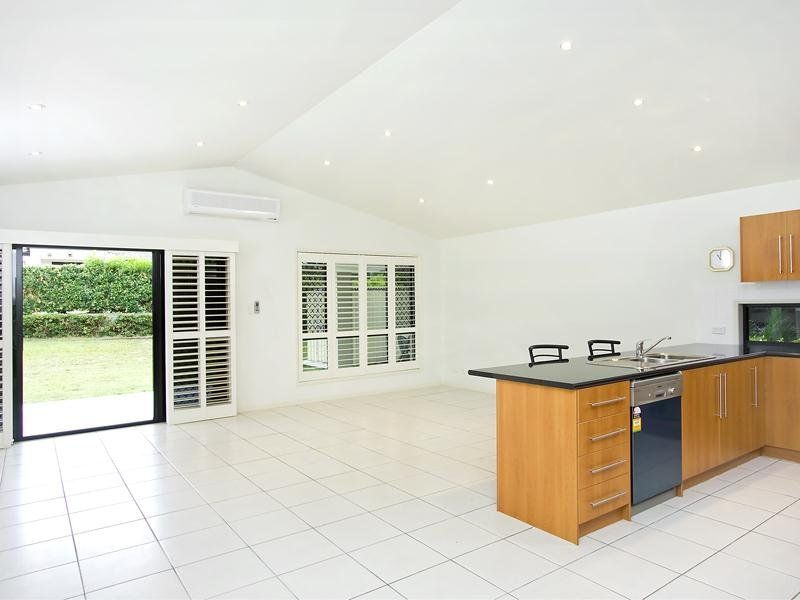 16 Ridley Road, Bridgeman Downs, QLD 4035