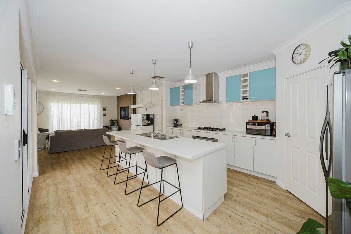 26 Ashmore Avenue — photo 11 of 30
