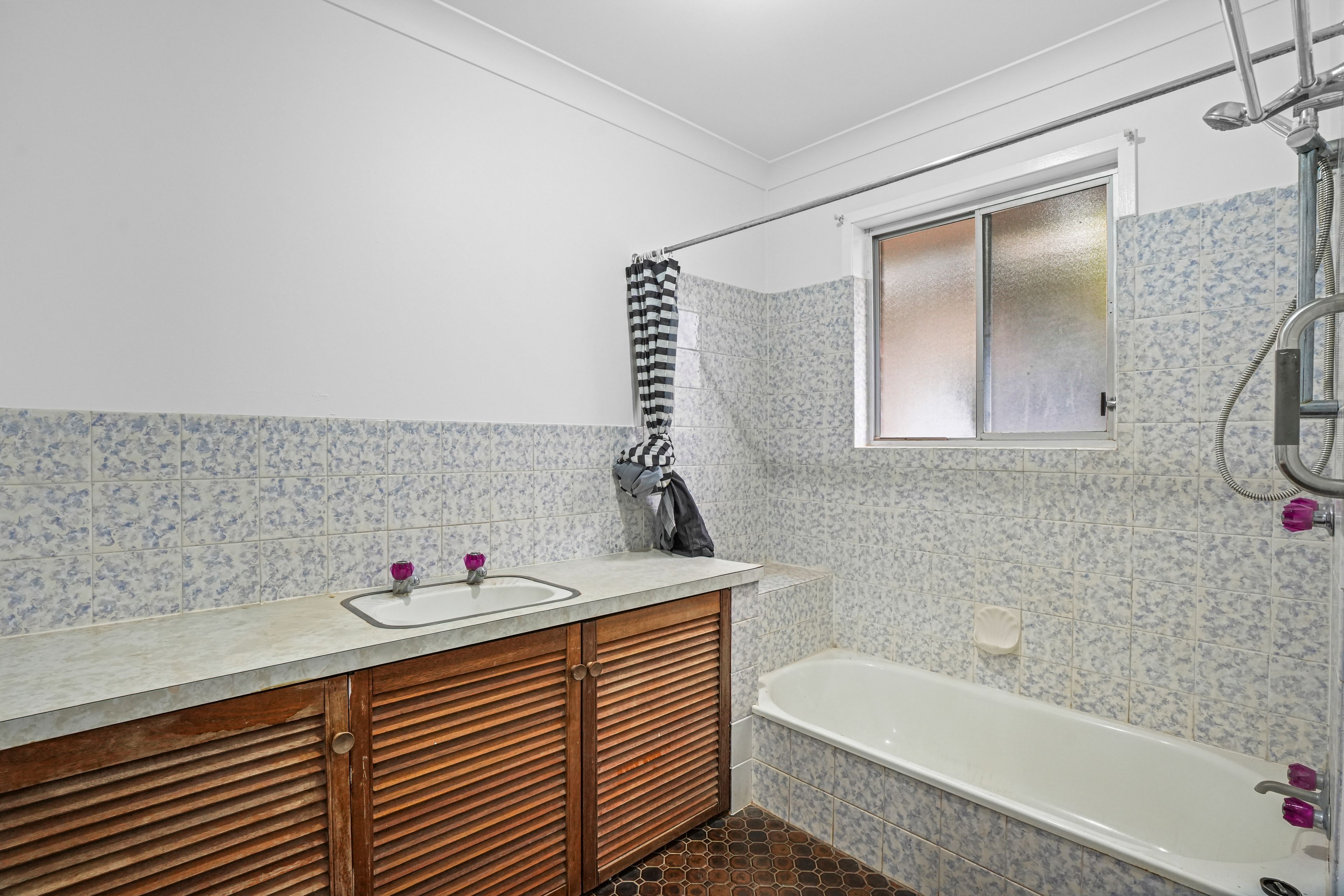 9 Laura Court — photo 9 of 18