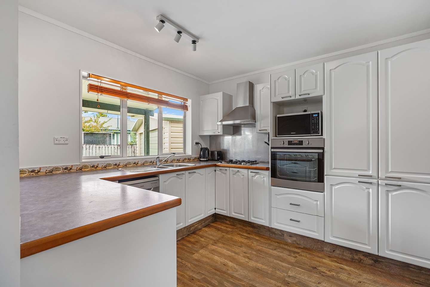 11A Keats Terrace photo 5