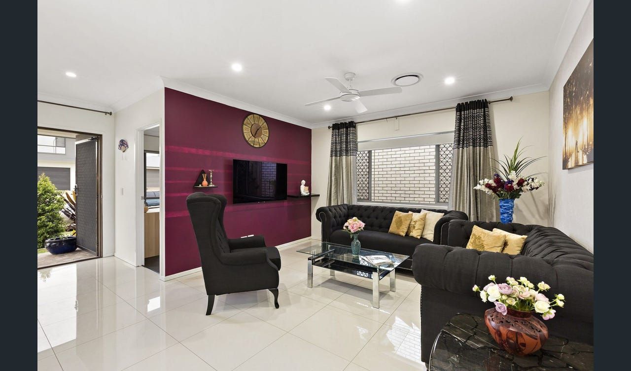 28 Mount Roberts Street, Park Ridge, QLD 4125