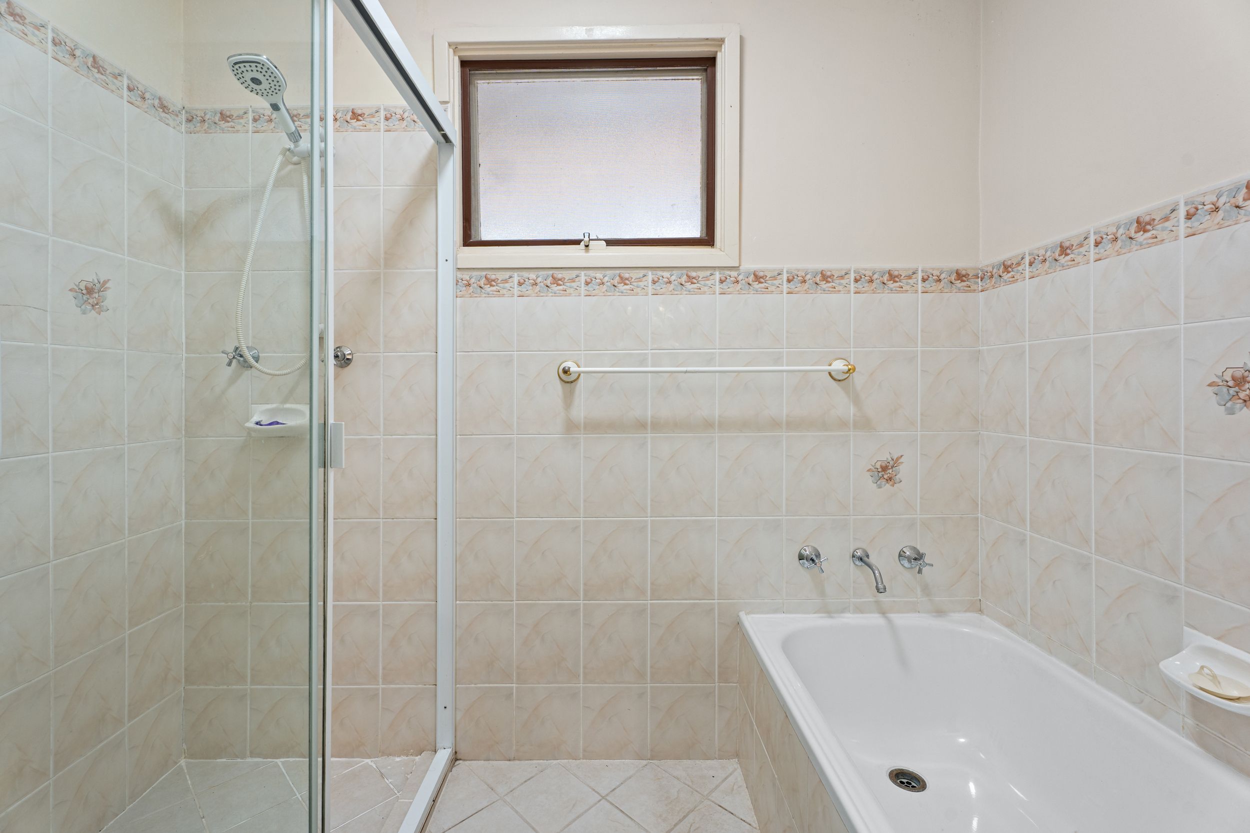 37 Charles Sturt Drive — photo 8 of 20