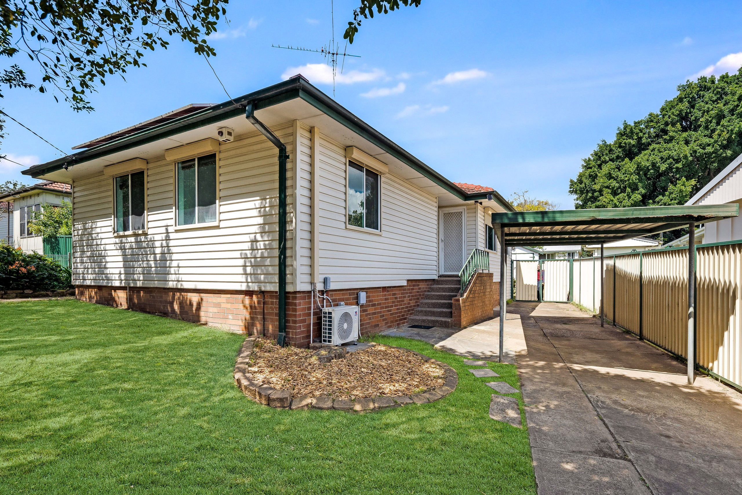 160 Amy Street, Regents Park, NSW 2143