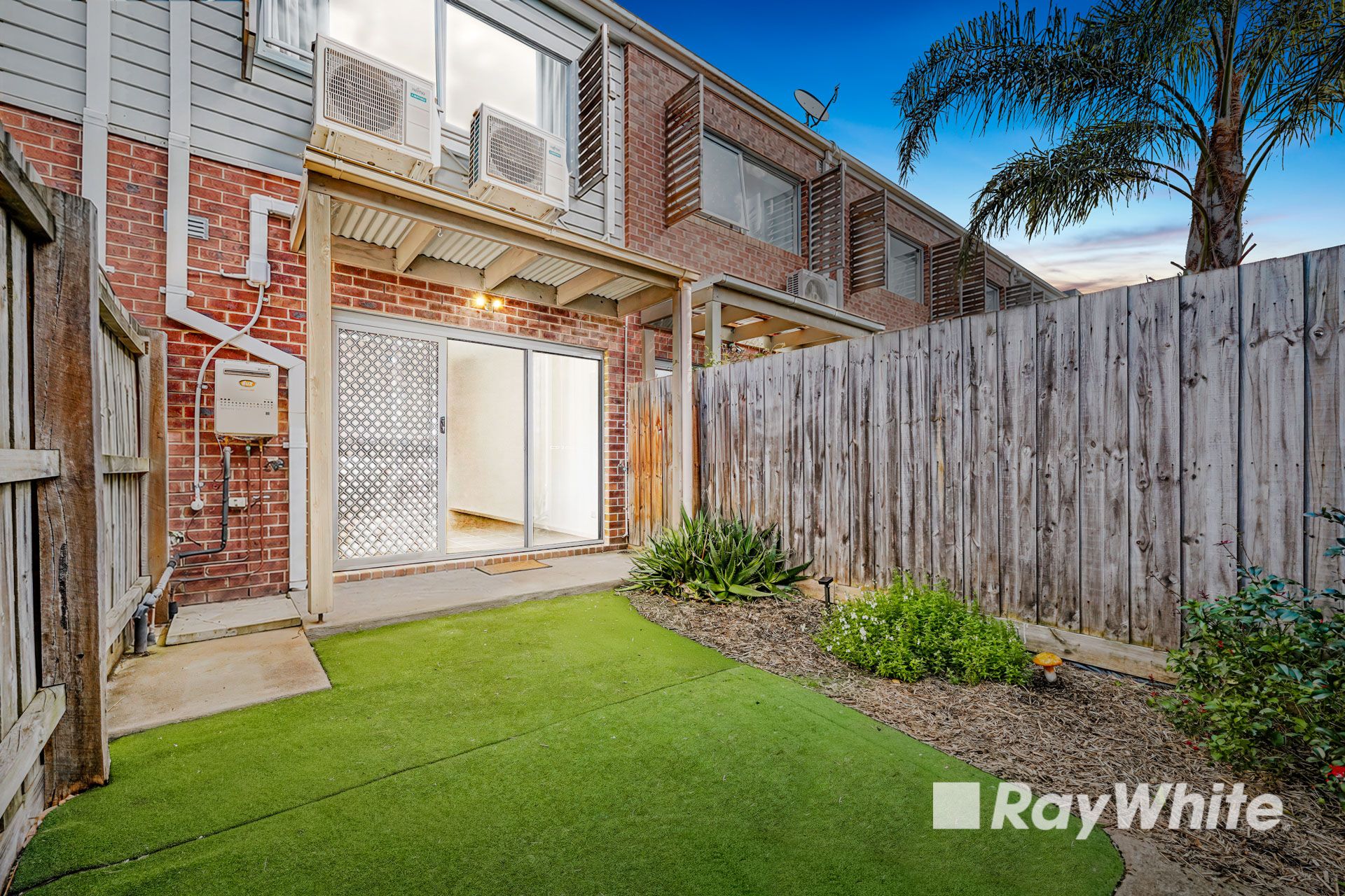 31 Alex Scott Way — photo 10 of 14