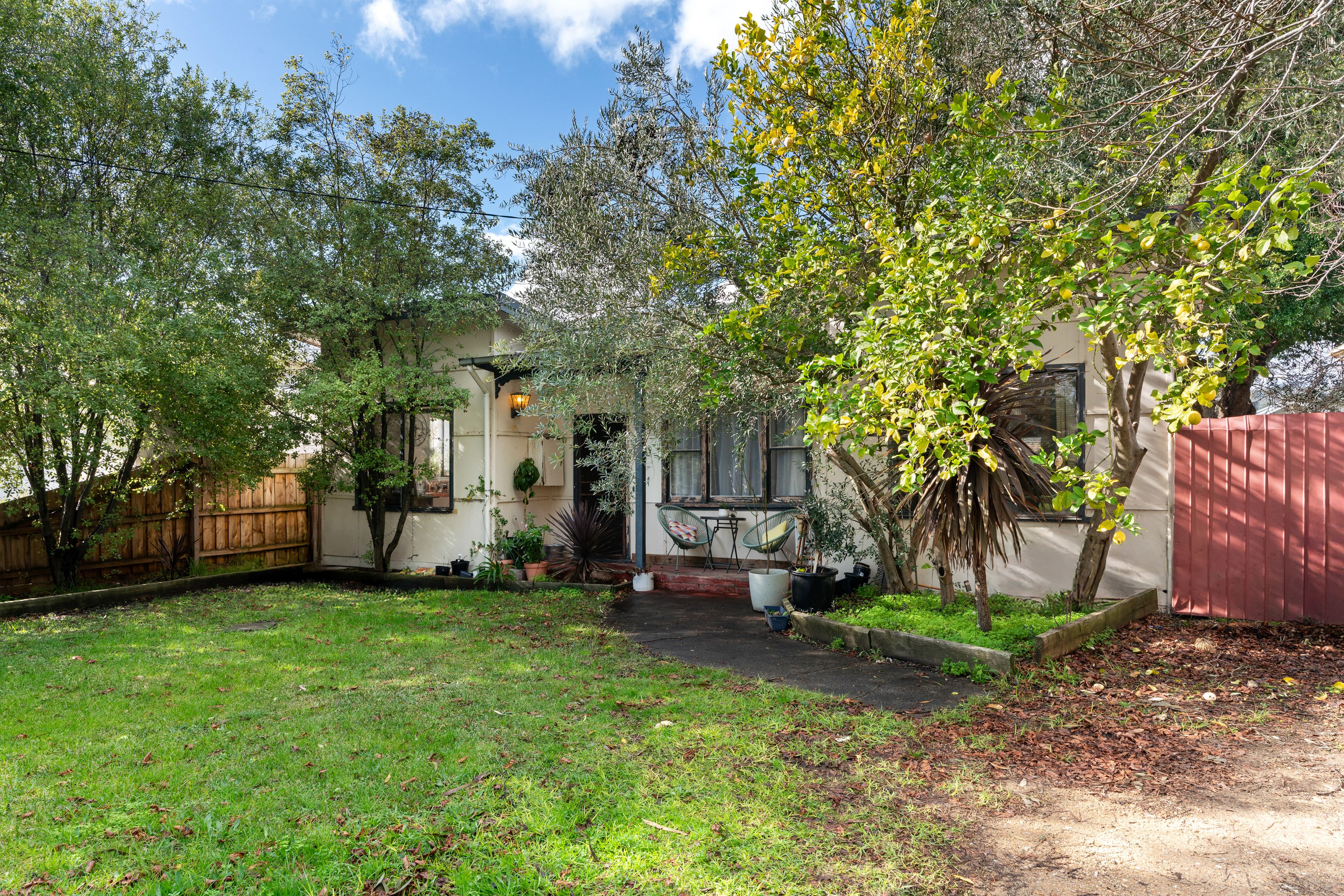 75 Spray Street — photo 3 of 11