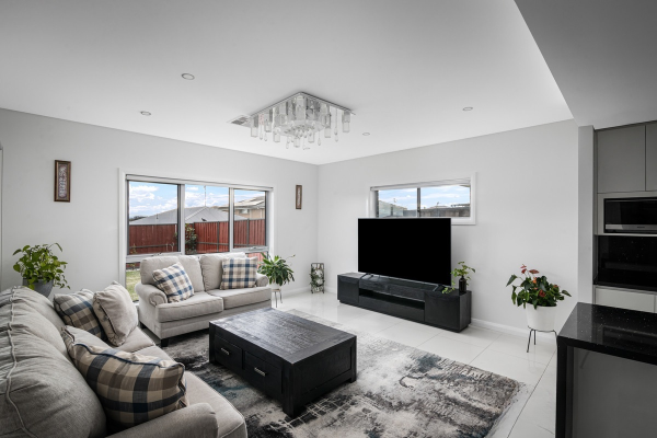 83 Alex Avenue — photo 3 of 11