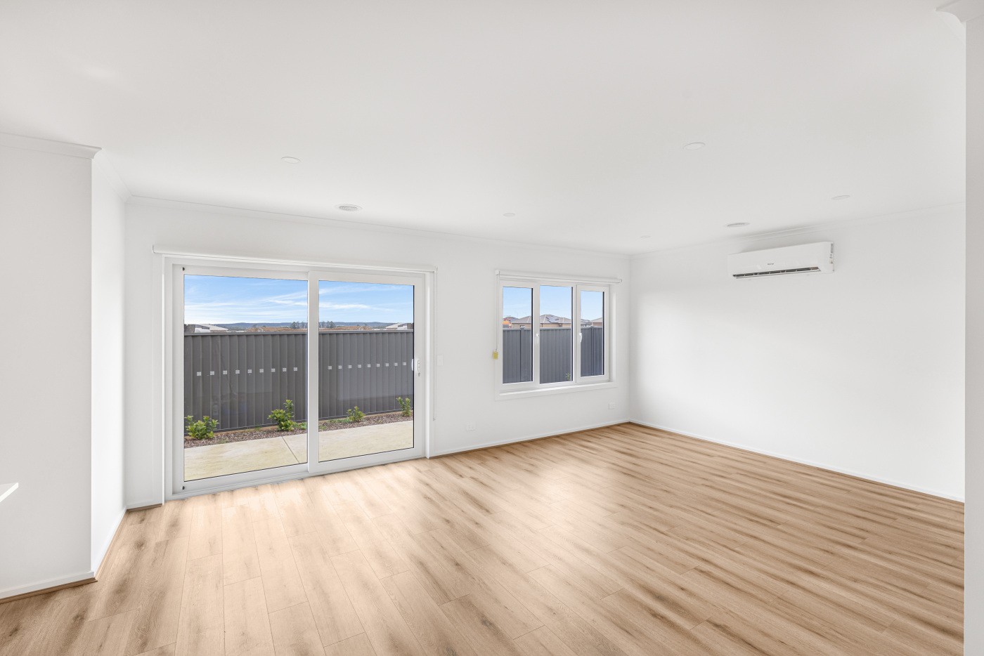 37 Hutchinson Drive, Lucas, VIC 3350