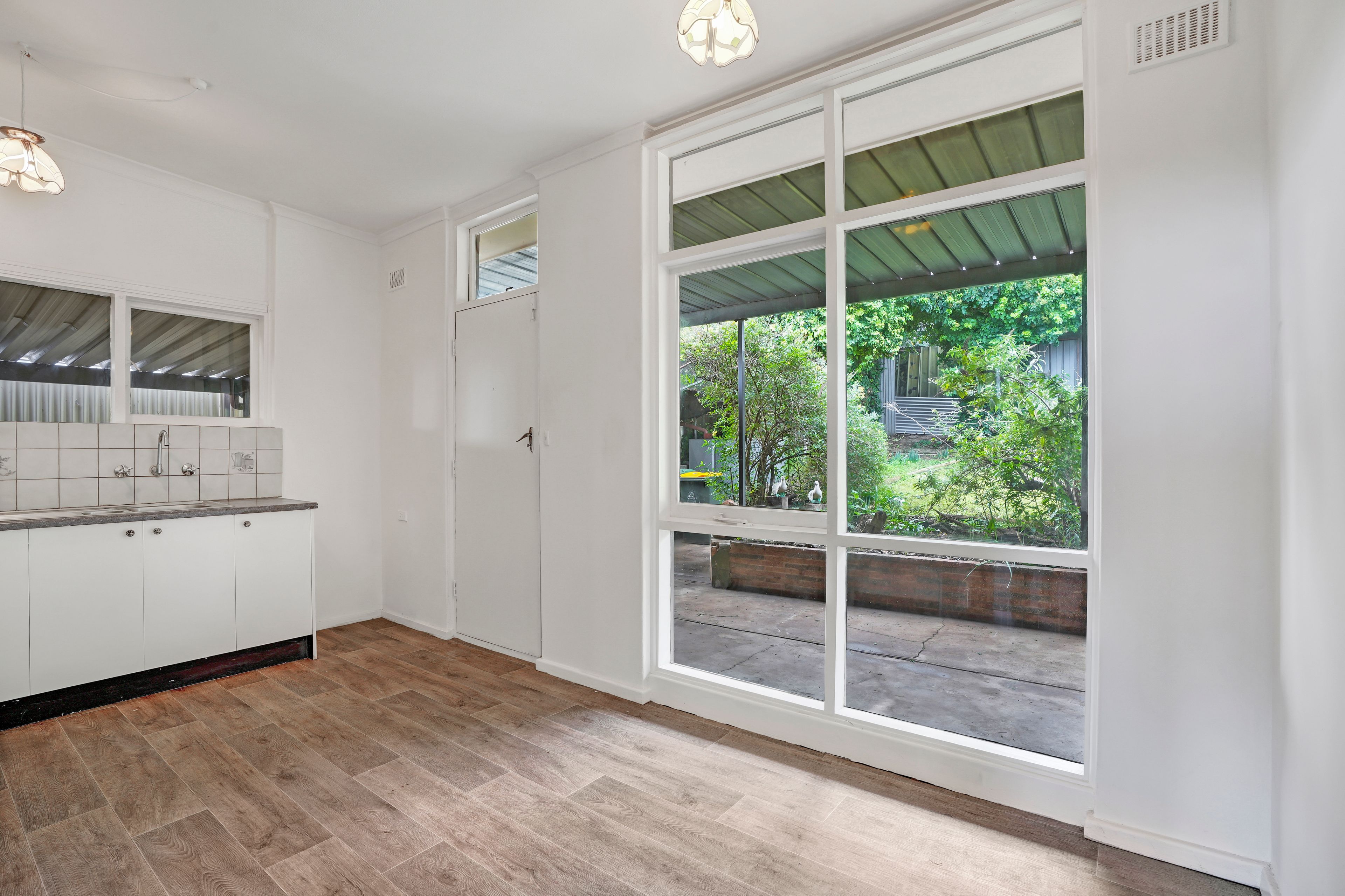 8 Lynore Avenue — photo 8 of 15