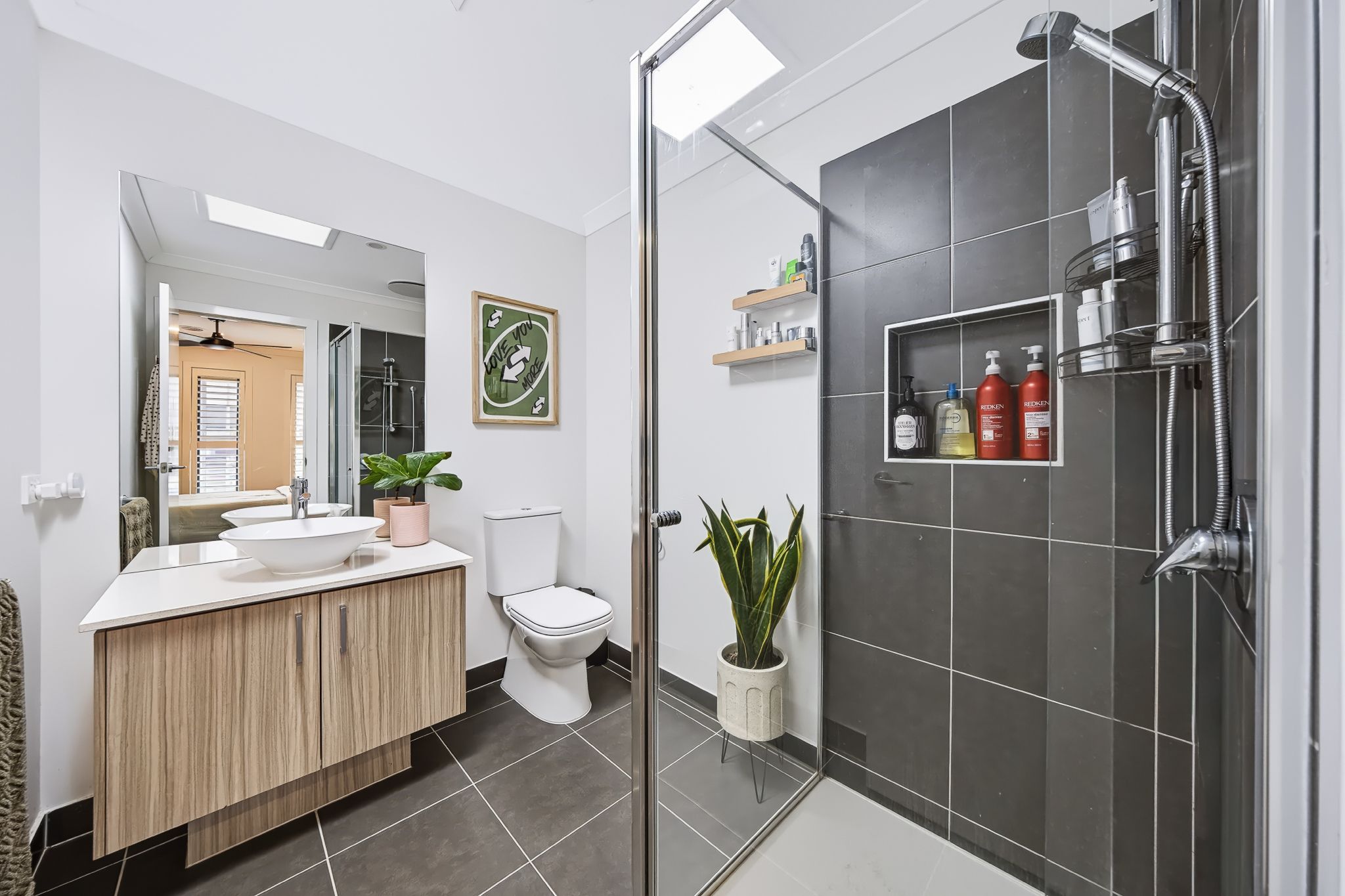 9 Venetia Way — photo 7 of 12