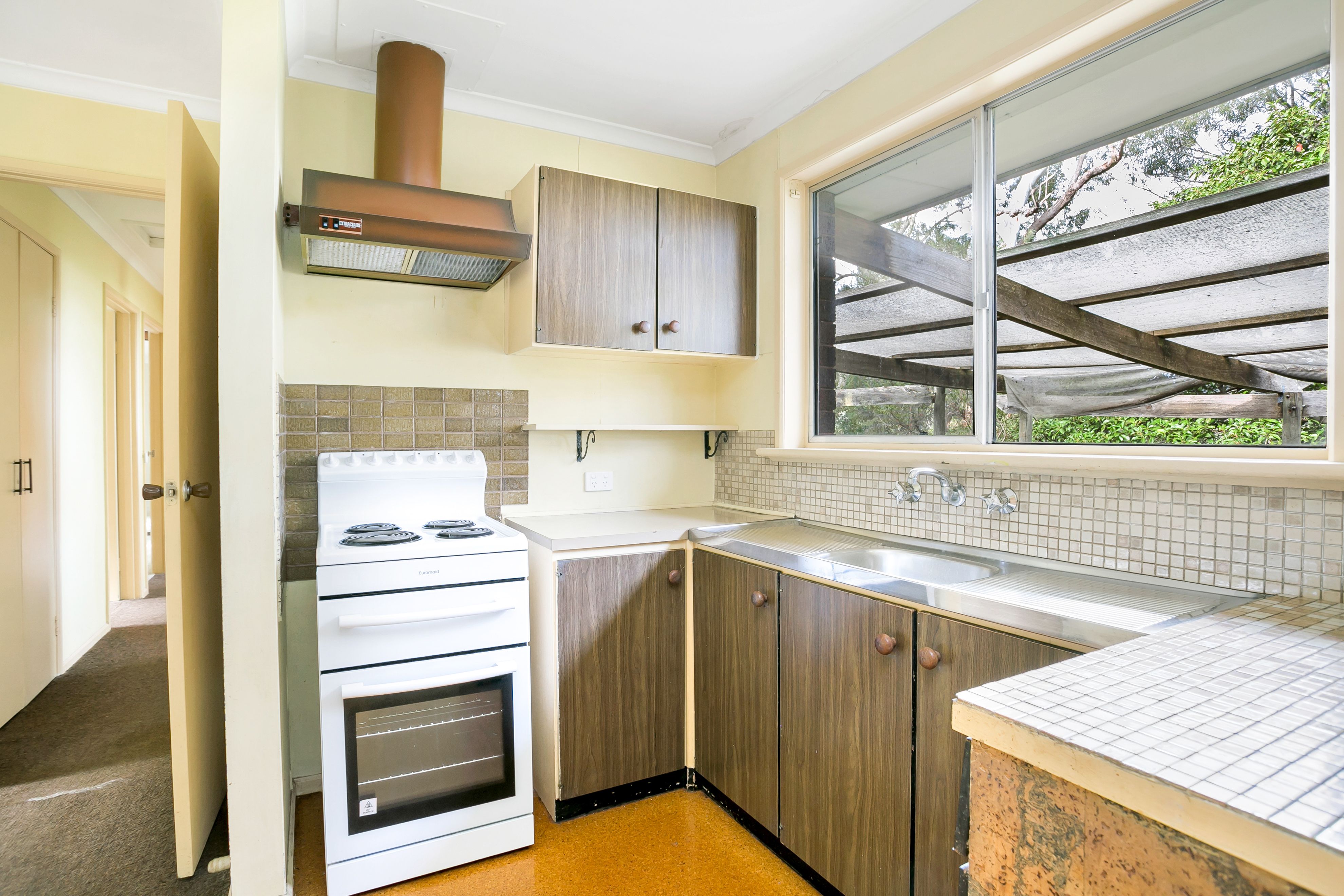 24 Hurds Hill Drive, Coromandel Valley, SA 5051