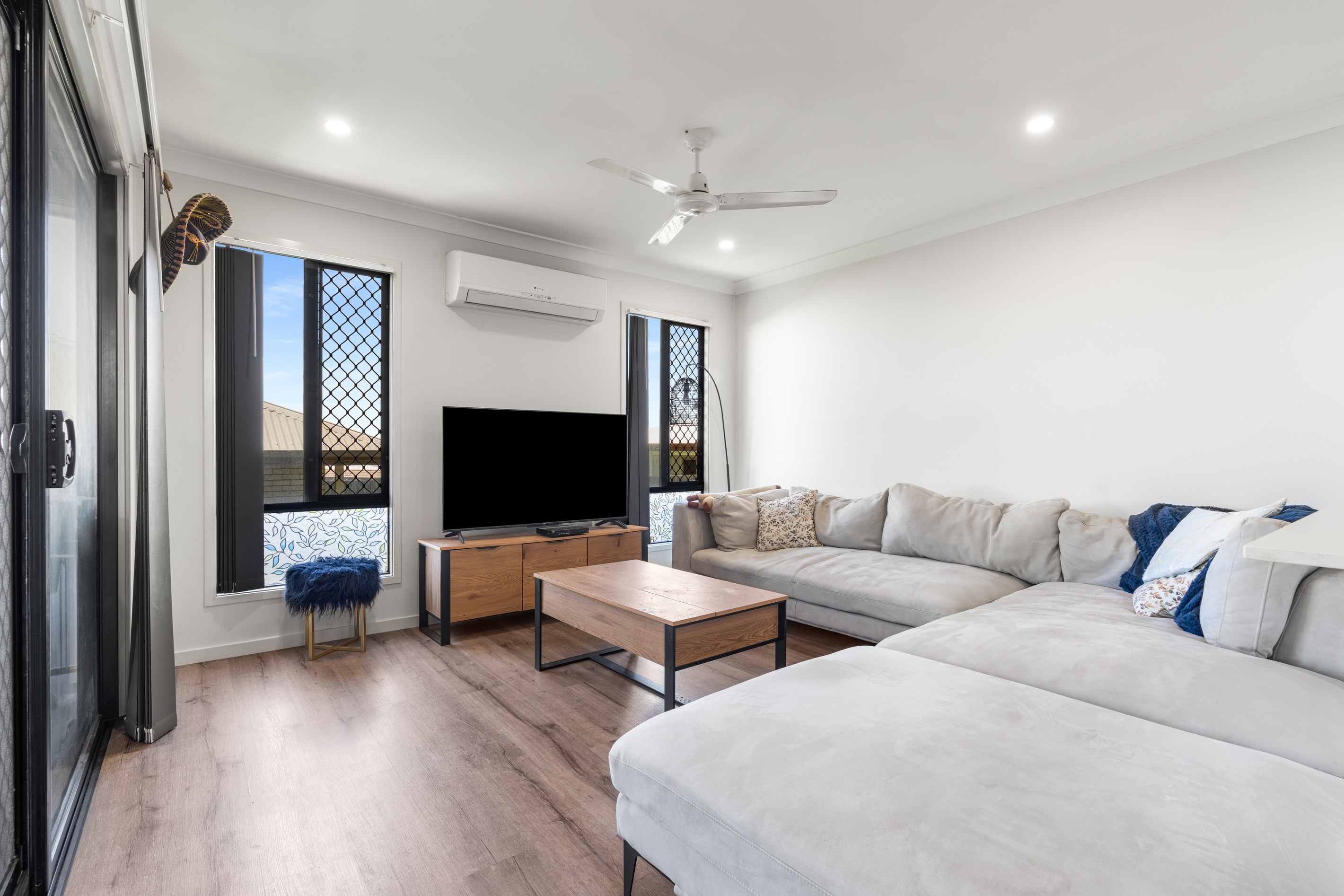 15 Stormbird Street, Redbank Plains, QLD 4301