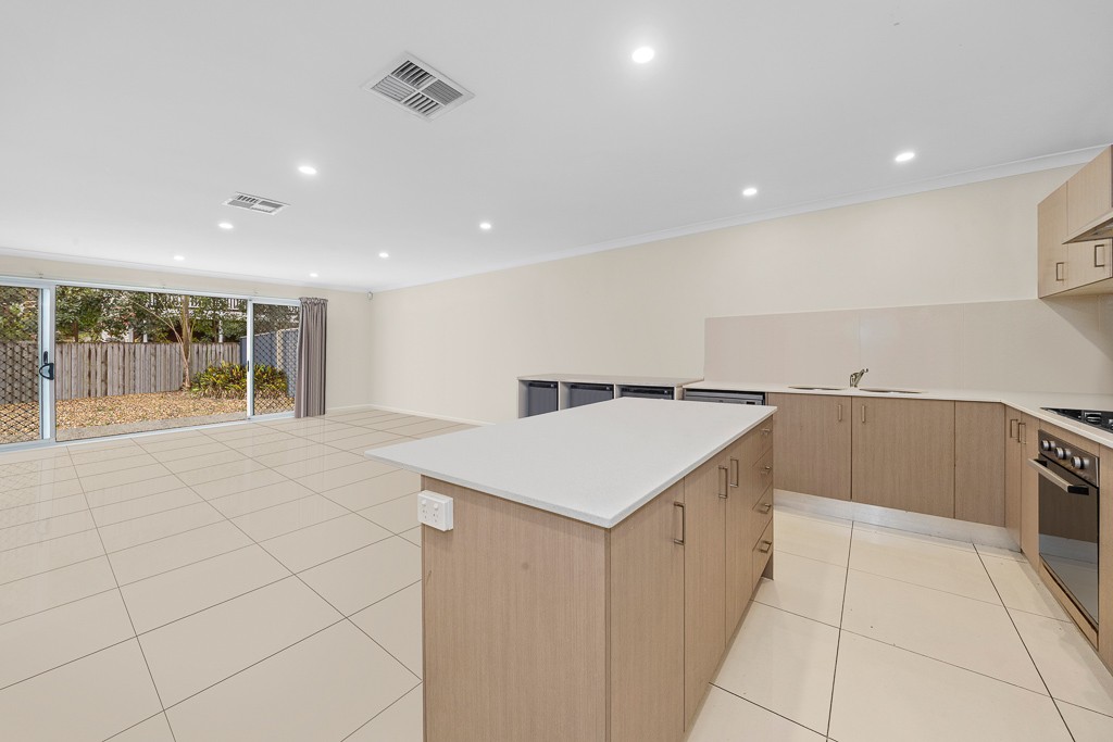 10 Lucy Street, Albion, QLD 4010