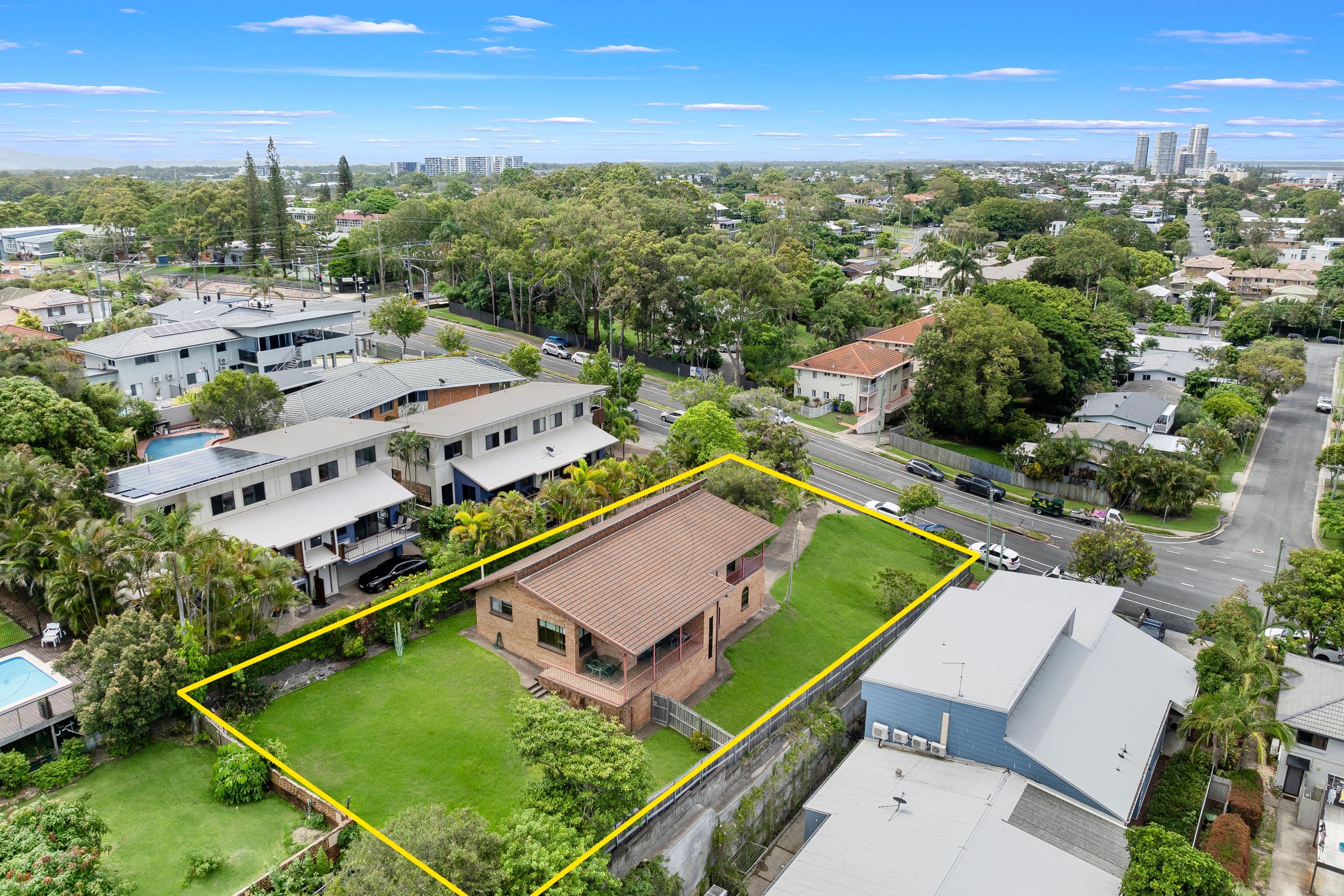 60 Imperial Parade, Labrador, QLD 4215