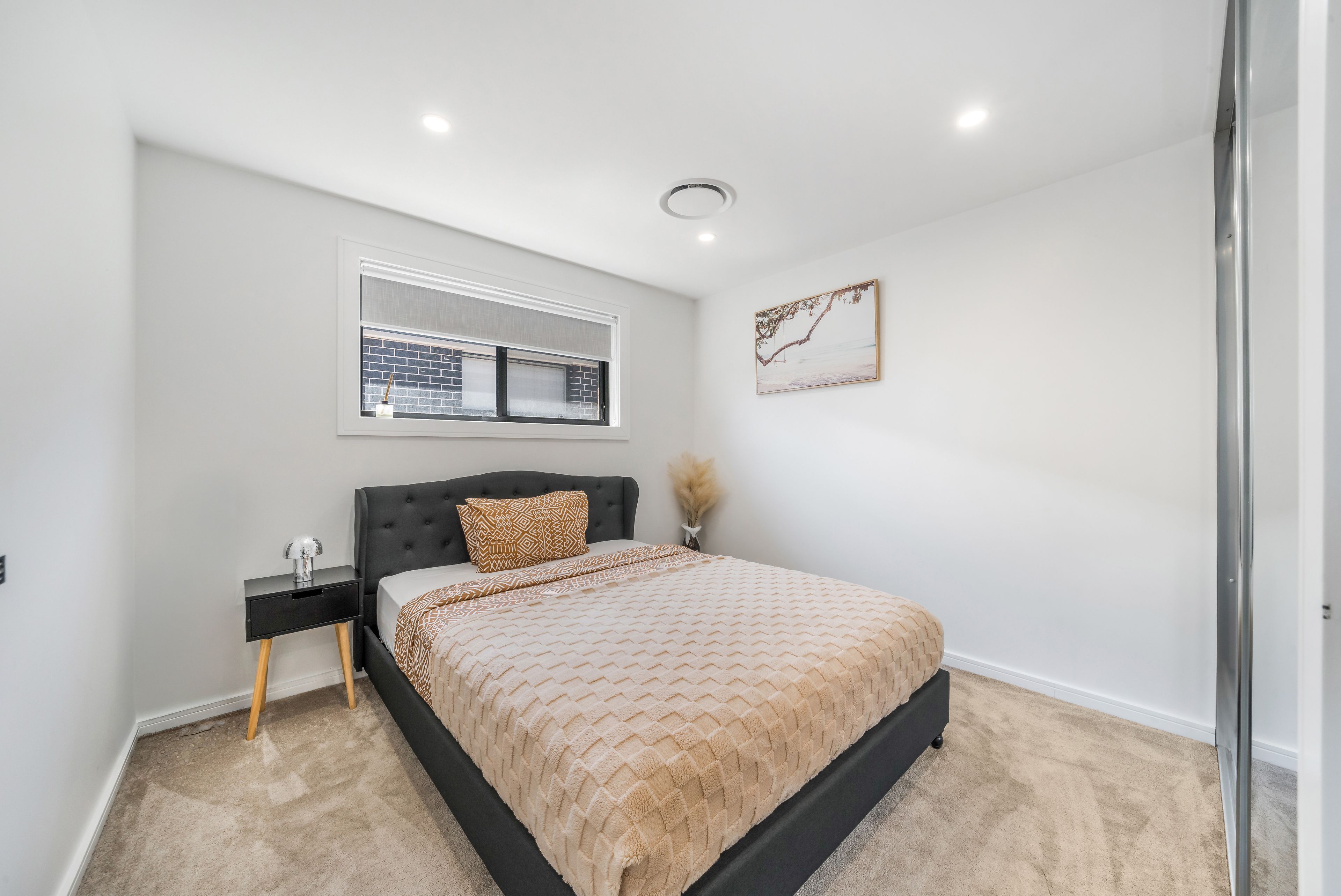 26 Parhelion Street — photo 11 of 21