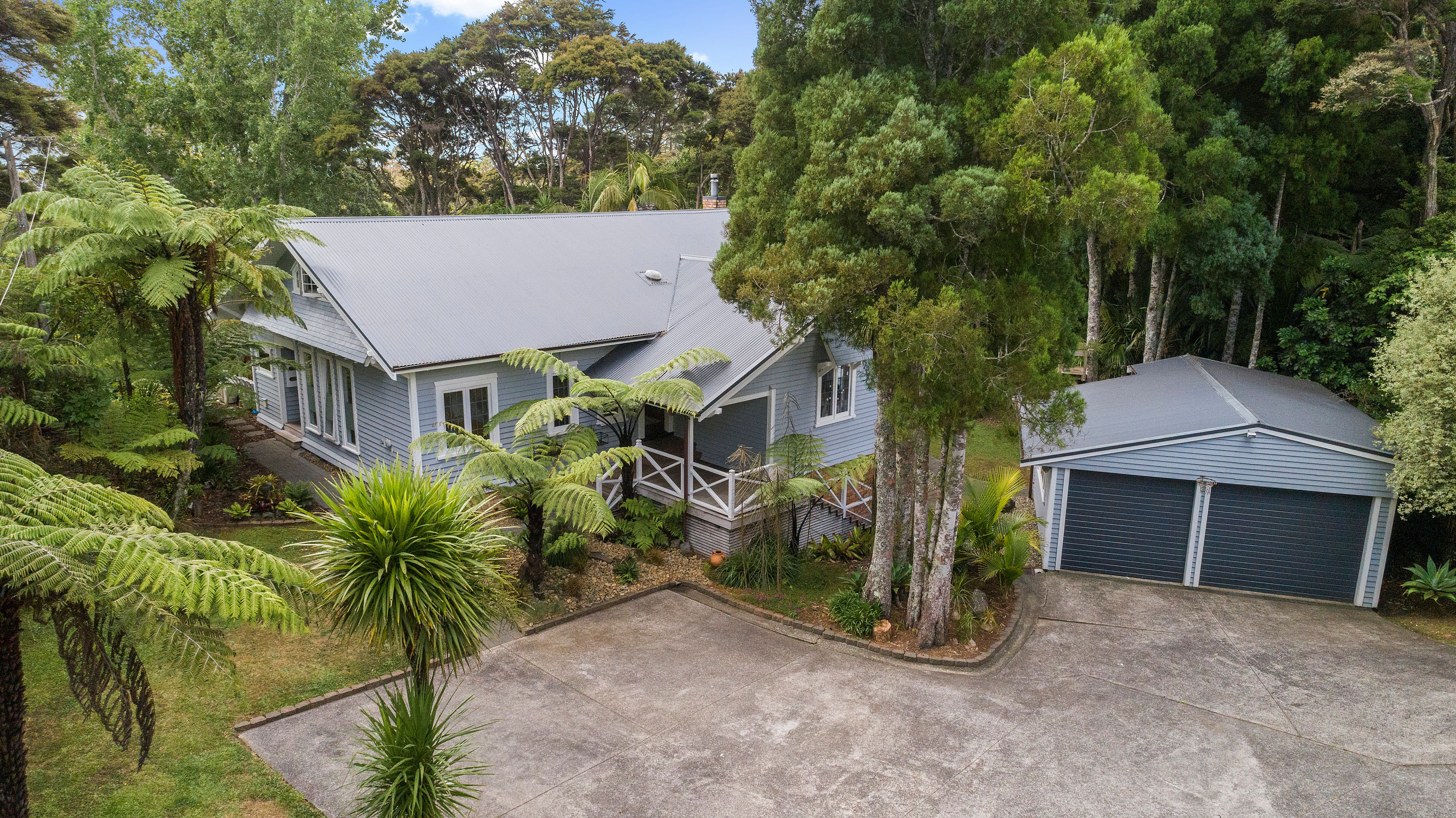 157 Scenic Drive, Titirangi, Waitakere City
