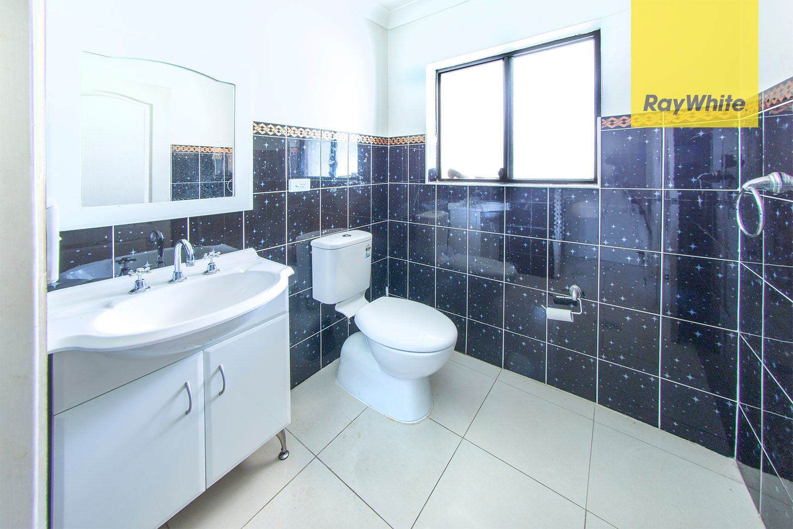 2/335-339 Blaxcell Street, South Granville, NSW 2142