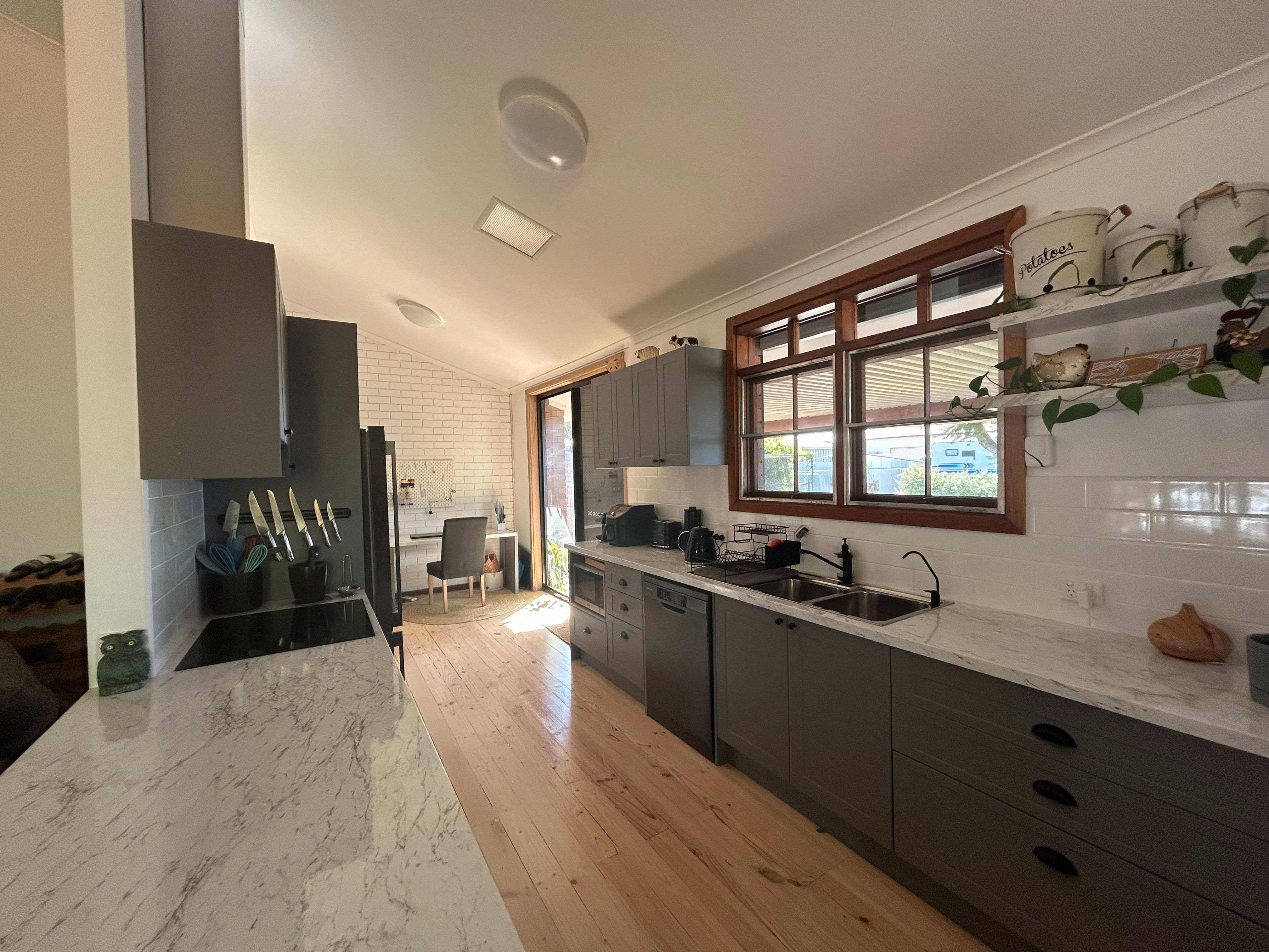 16 Zeven Street, Whyalla Playford, SA 5600