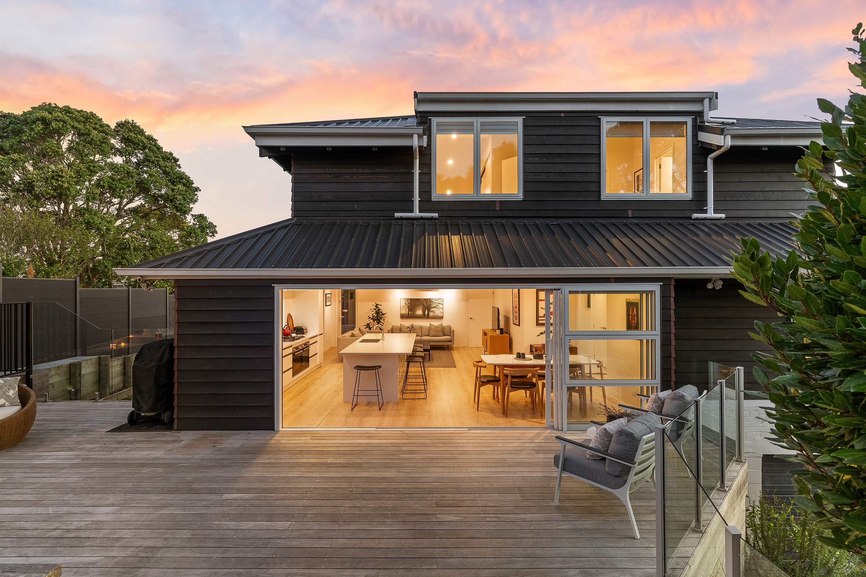 34 Parr Terrace, Castor Bay, North Shore City