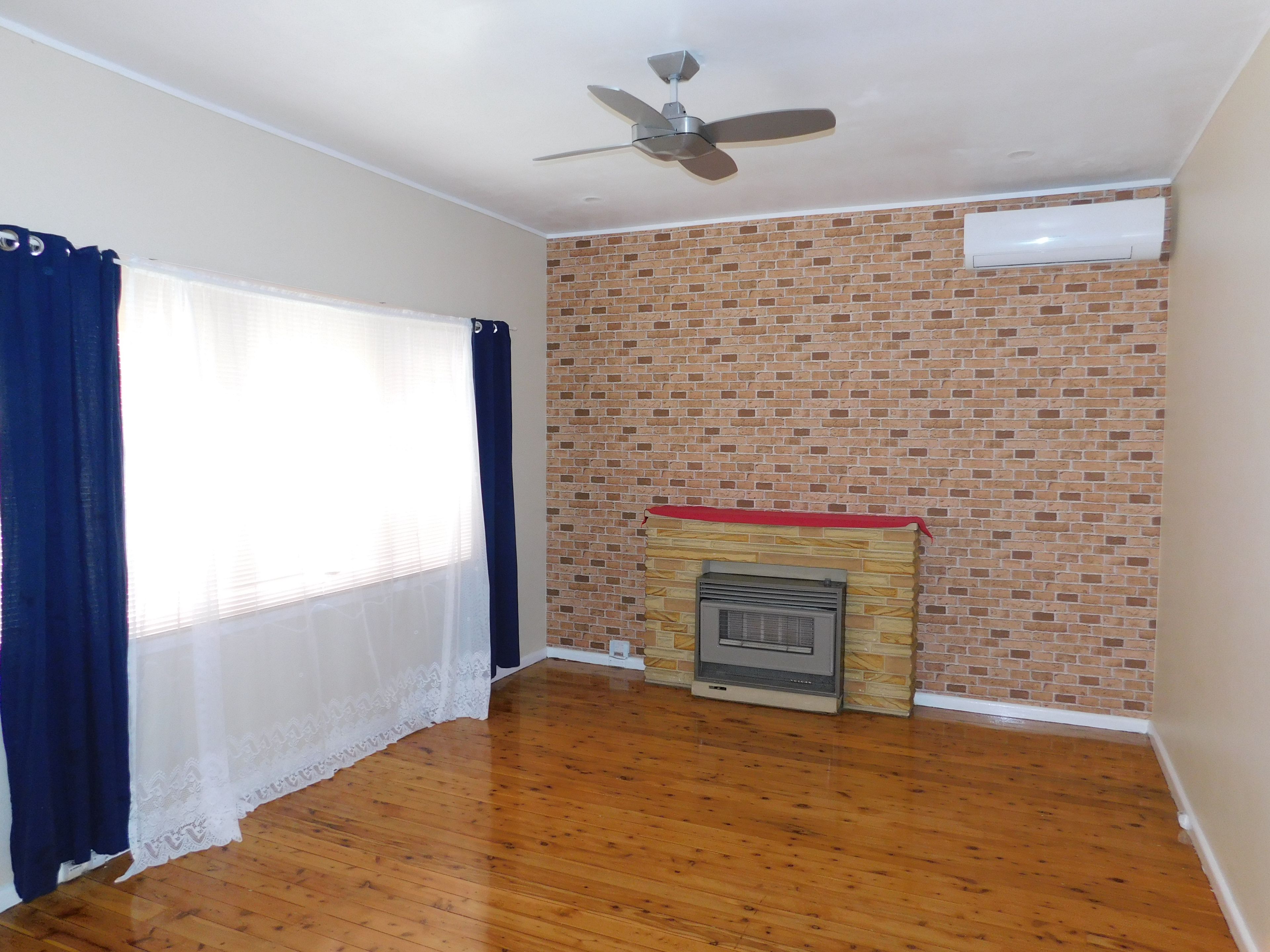 10 Benelong Avenue, Smithfield, NSW 2164