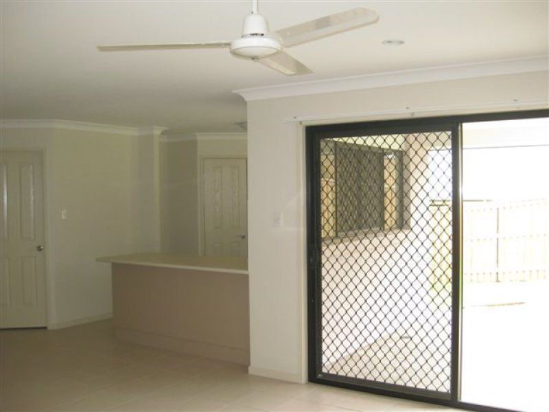 100 Ingles Drive, Redbank Plains, QLD 4301