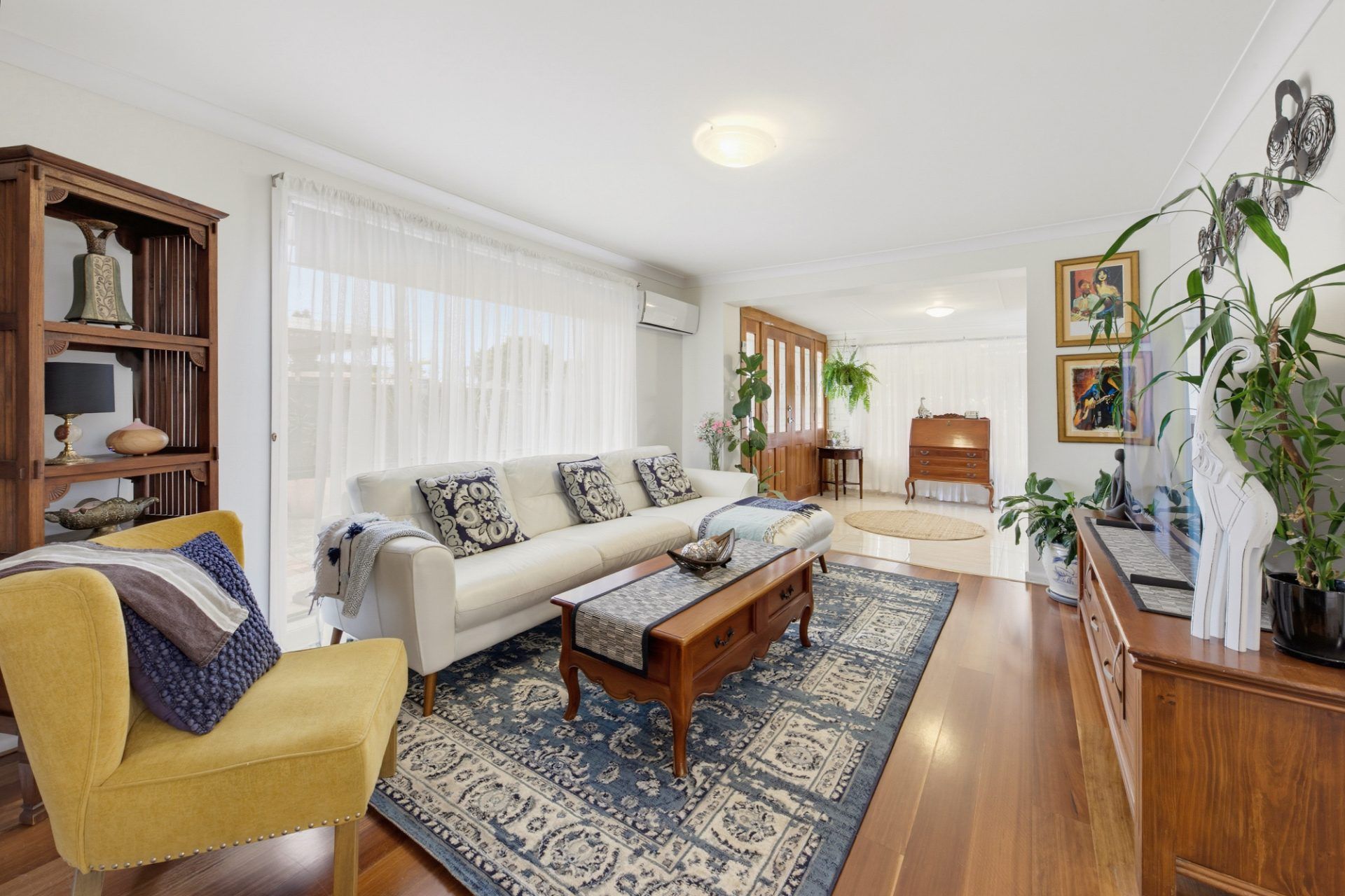 26 Stuart Street — photo 4 of 10