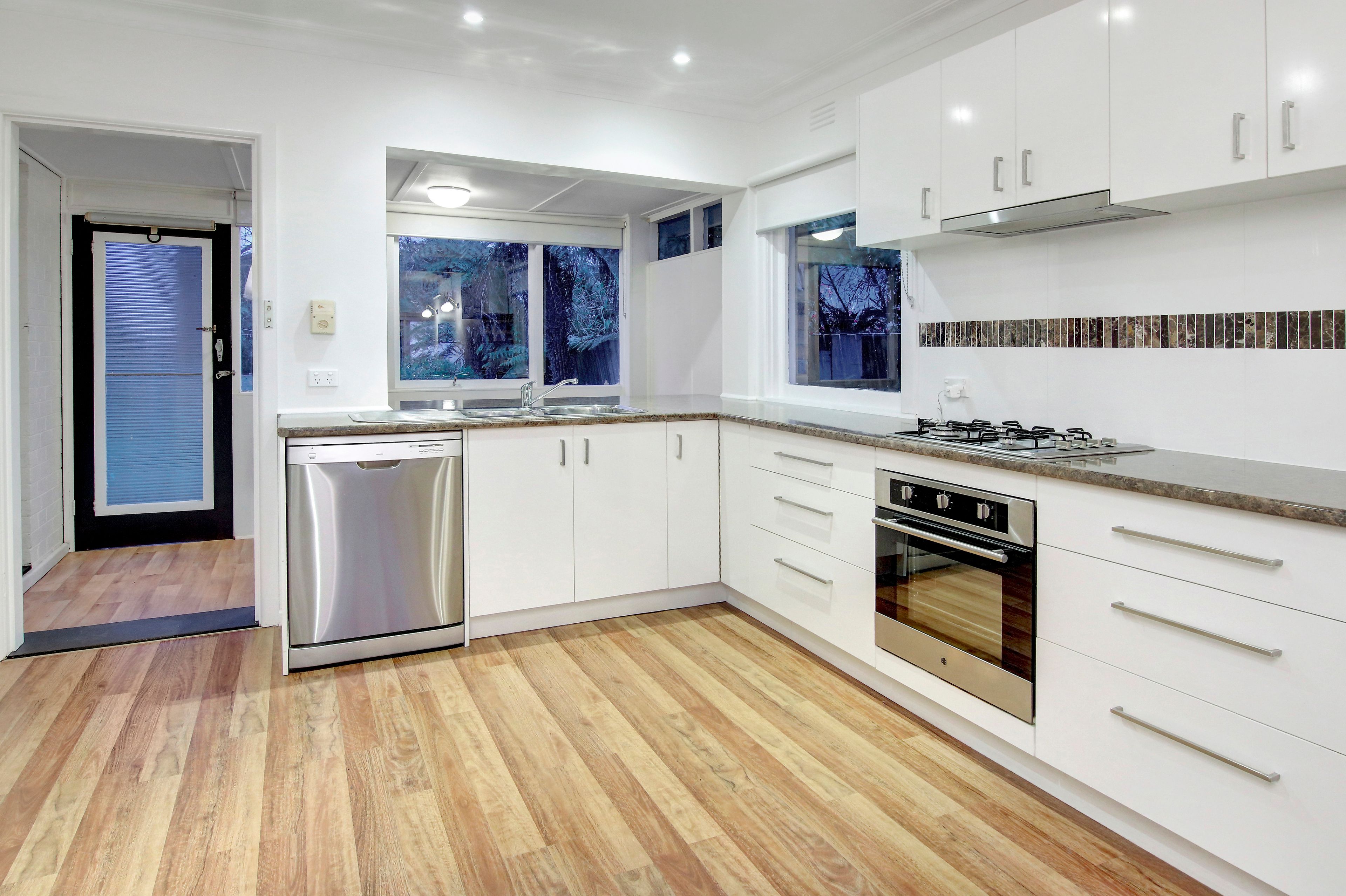 33 Leon Avenue, Rosebud, VIC 3939