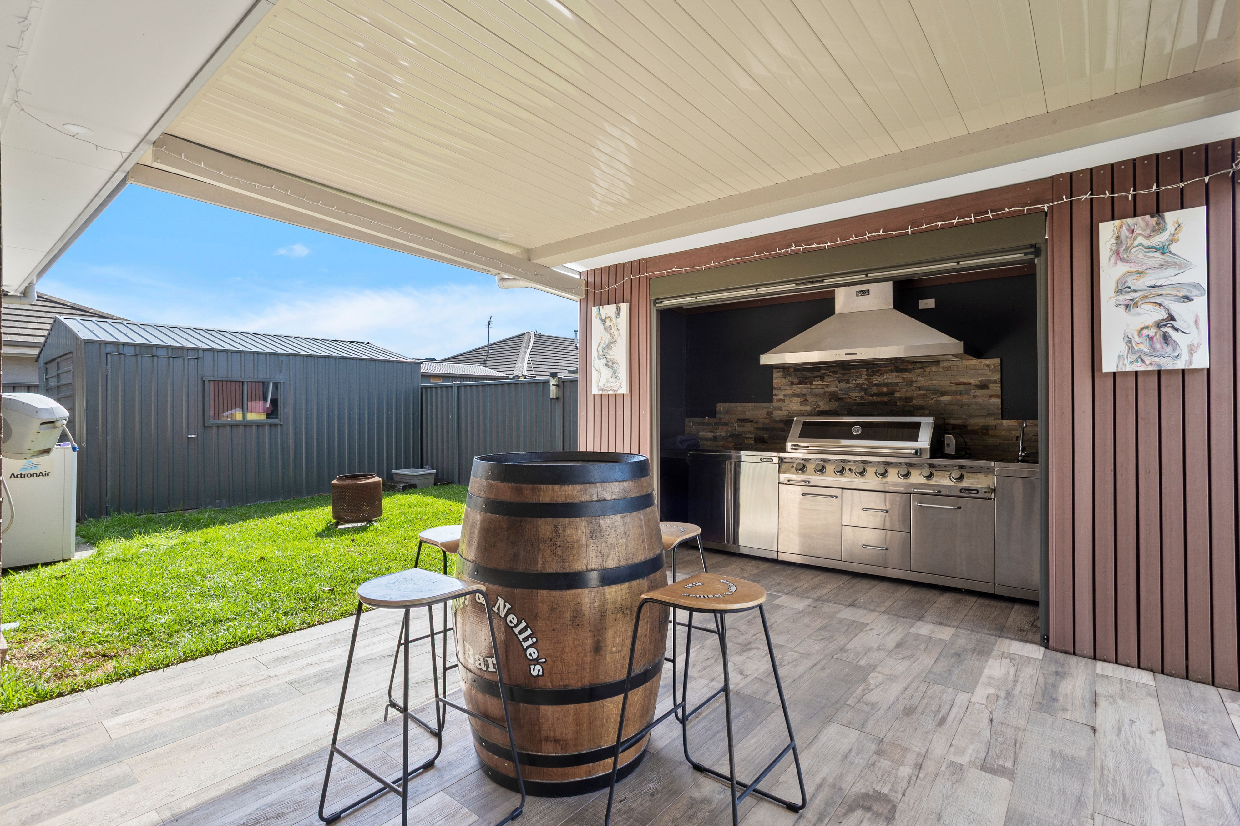 13 Sandy Bay Avenue — photo 6 of 12