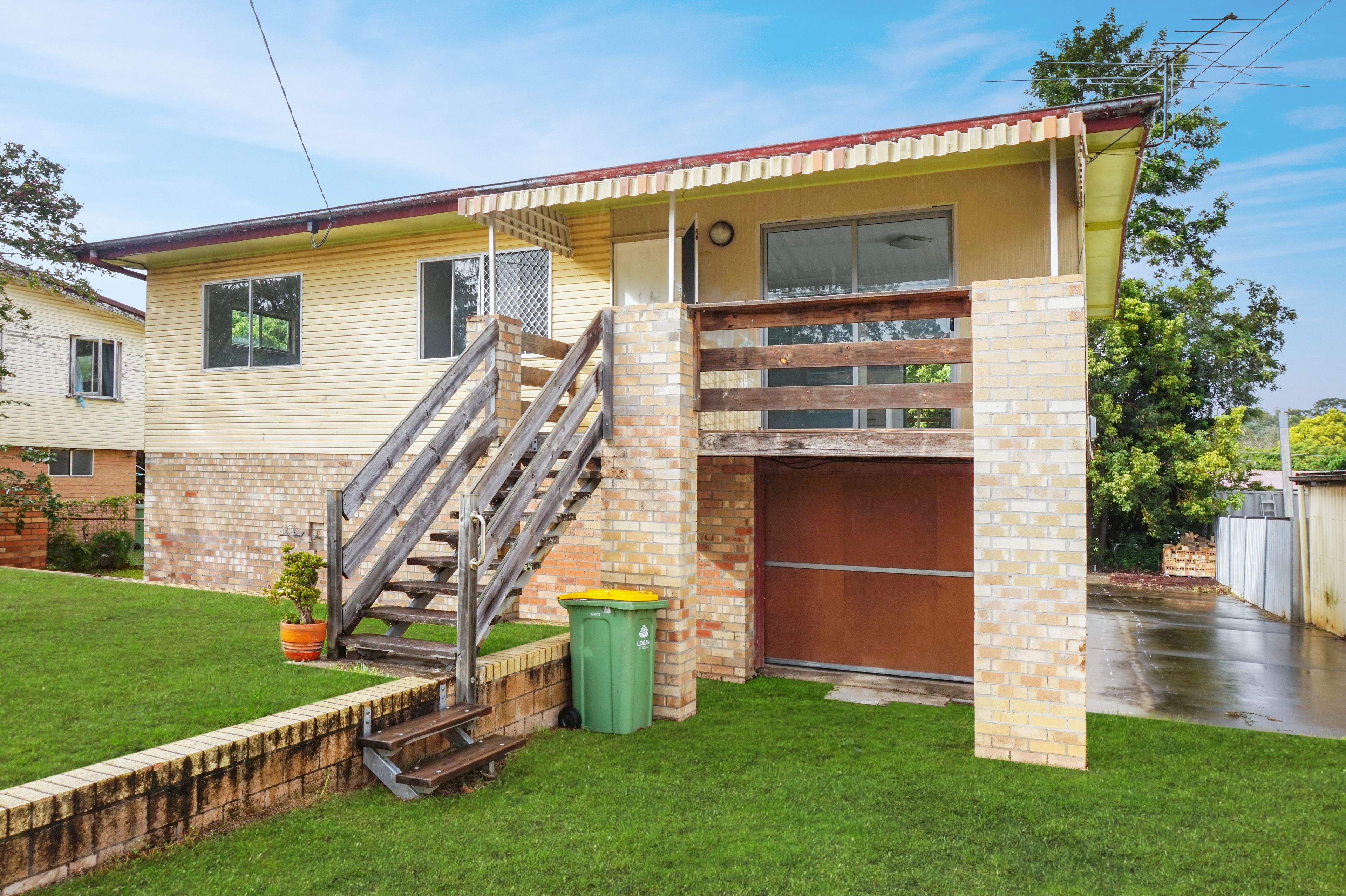 42 Elm Avenue, Woodridge, QLD 4114