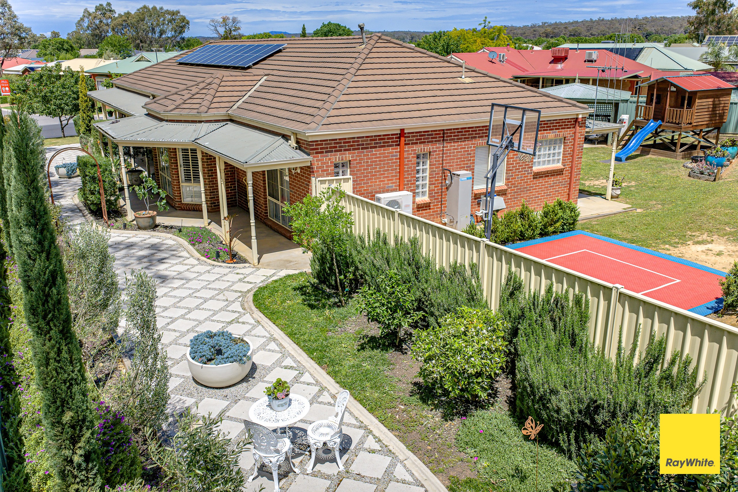 10 Saxby Drive, Strathfieldsaye, VIC 3551