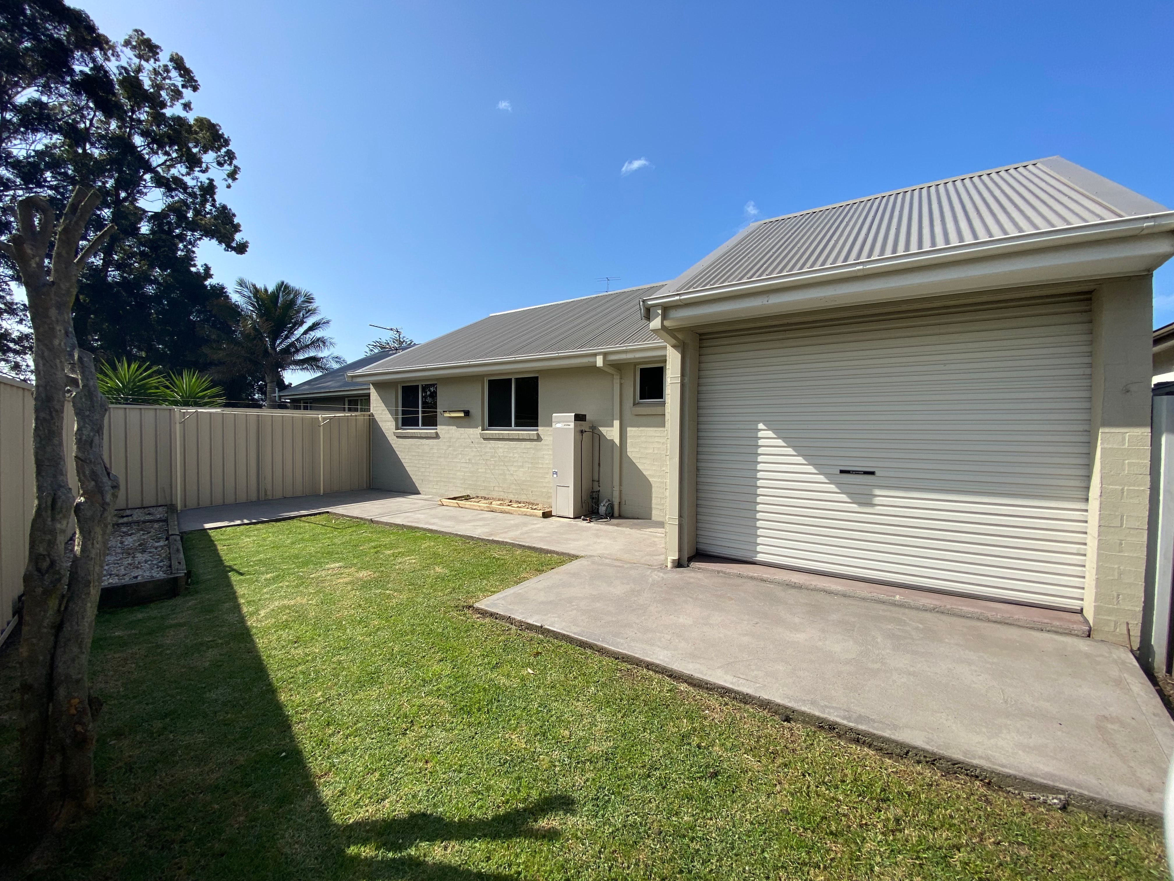 4/6a Koona Street, Albion Park Rail, NSW 2527