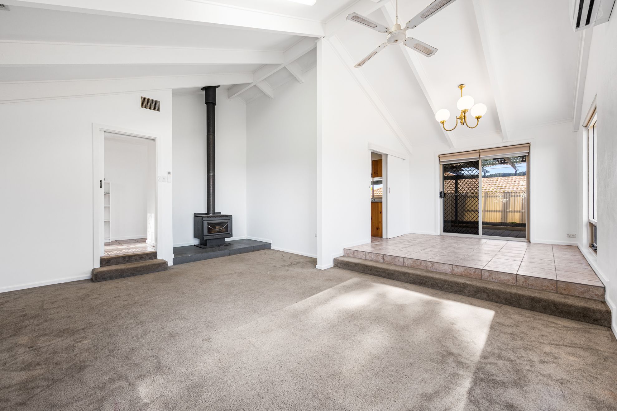 6 Campbell Street — photo 3 of 19
