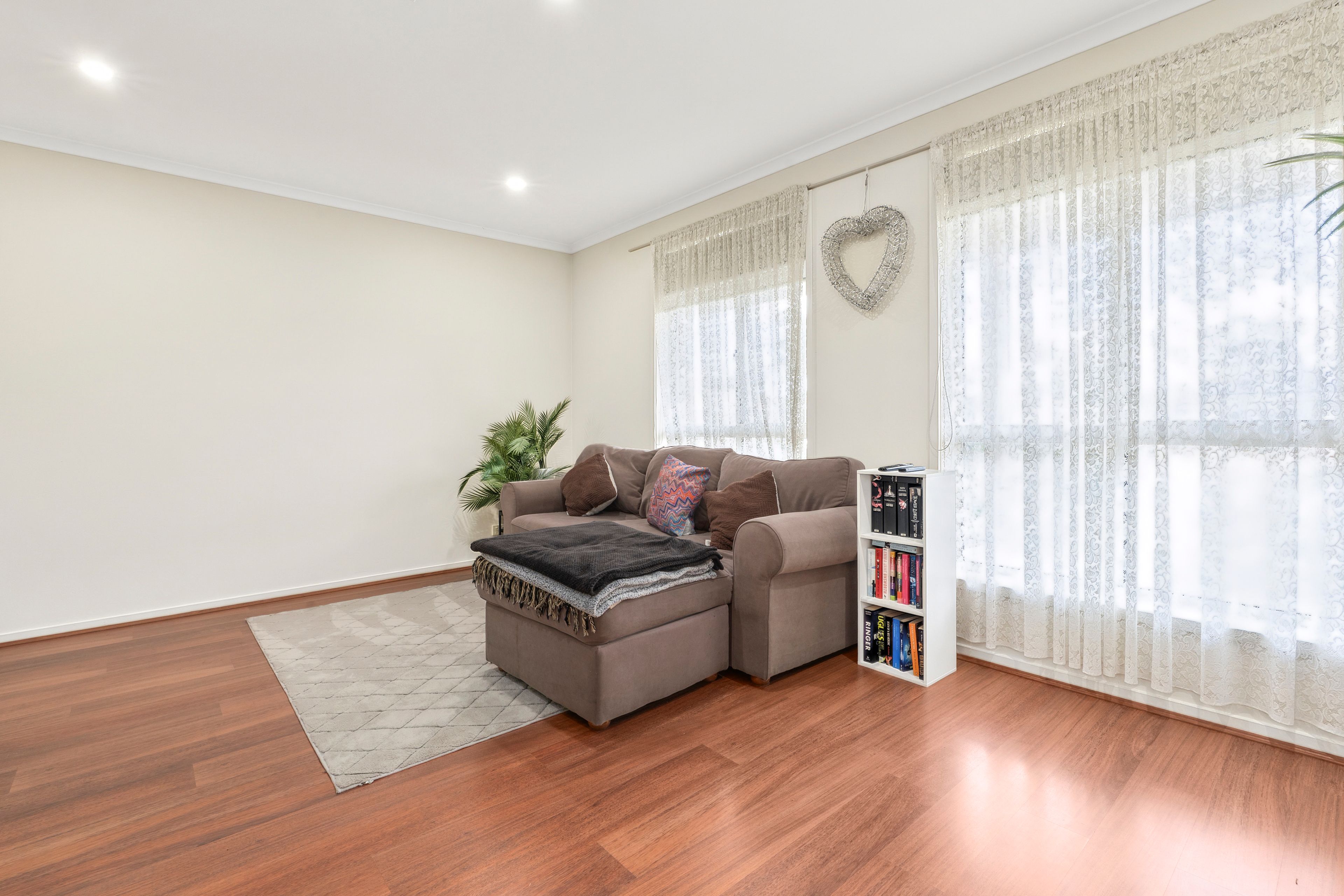 42 Korinthos Street — photo 2 of 10